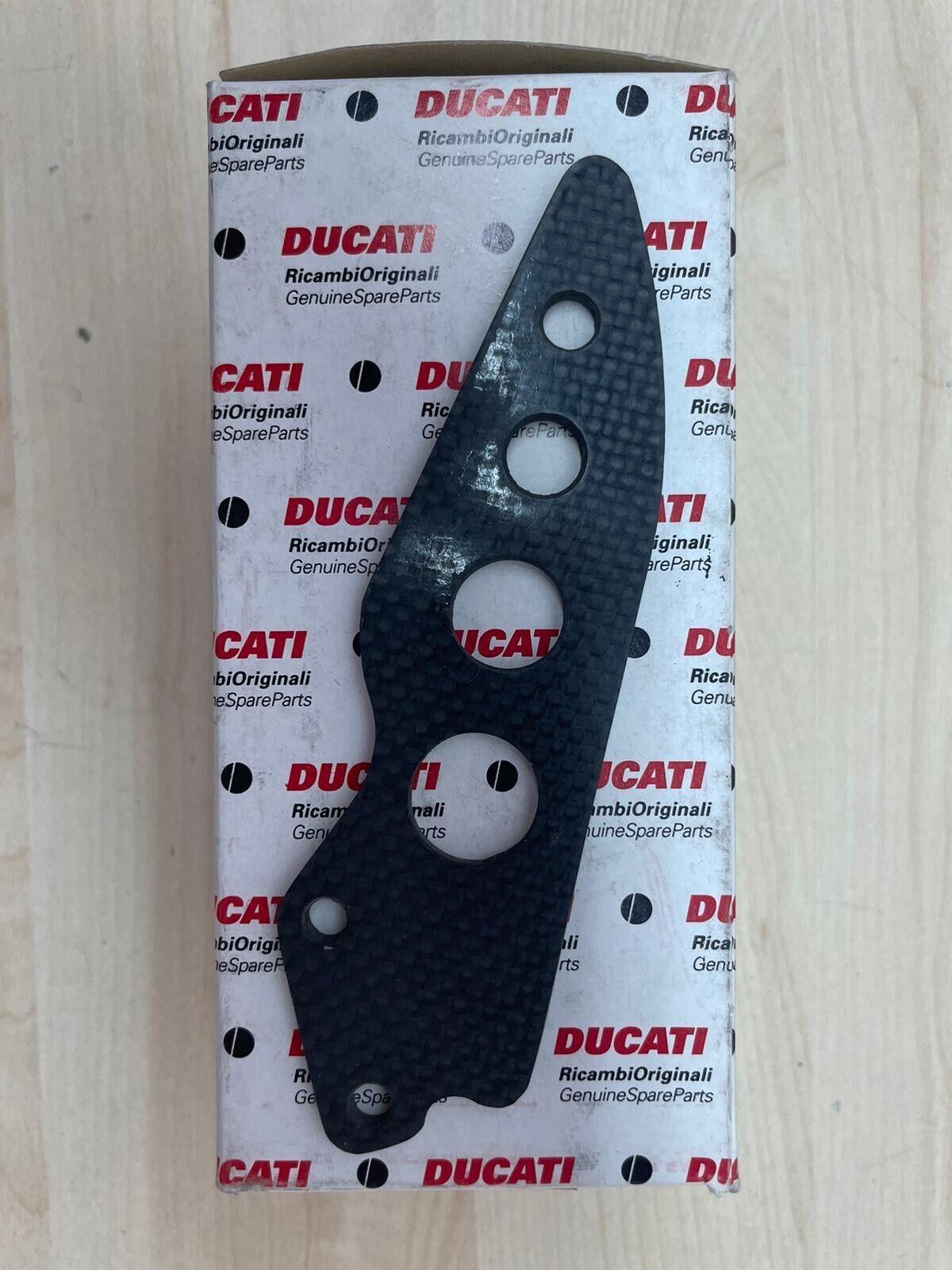 Paratacco Post DX-SX Carbonio Ducati Performance Hypermotard 96985008B