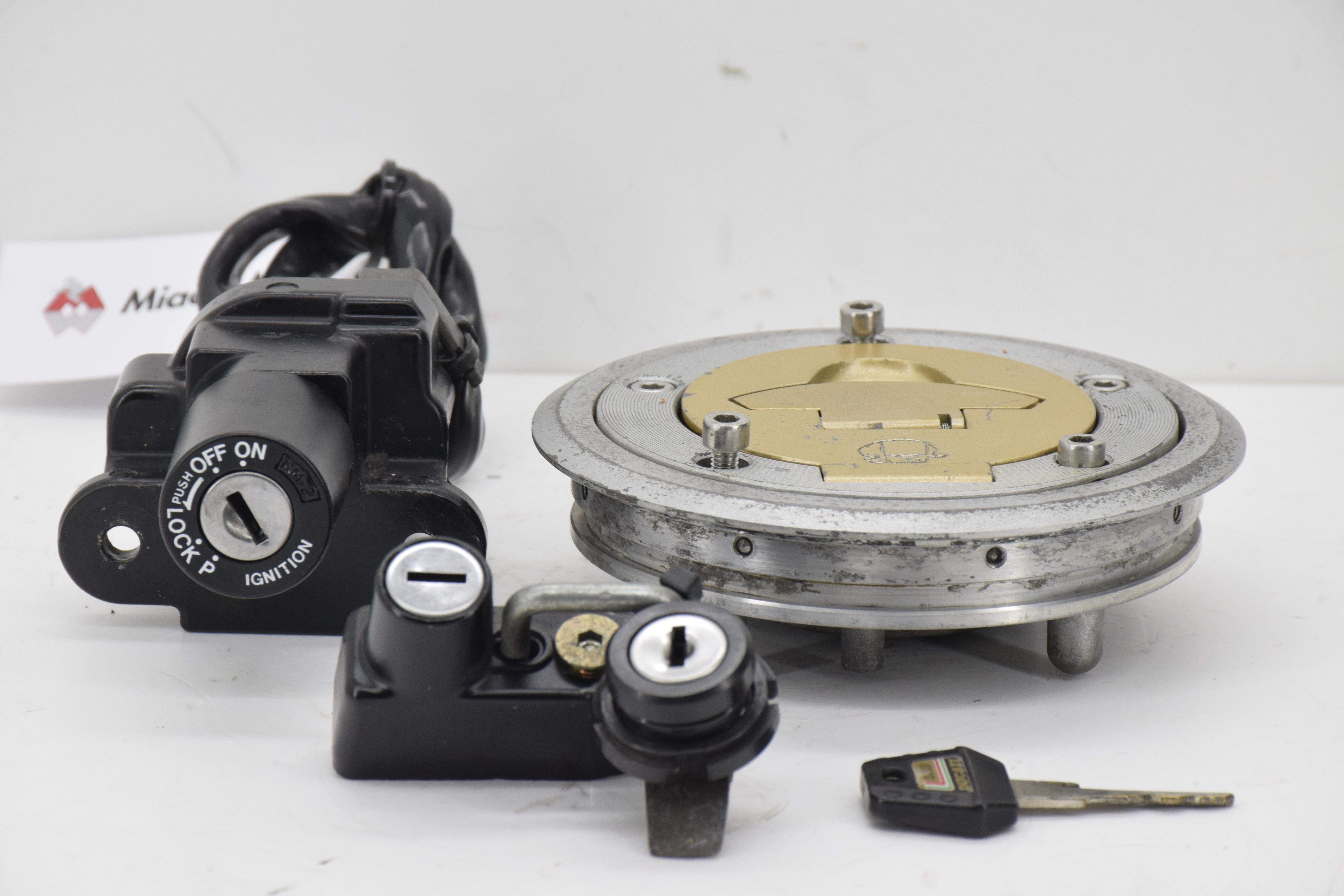 Kit Chiavi Tappo Serbatoi Originale Ducati SS 750 900 600