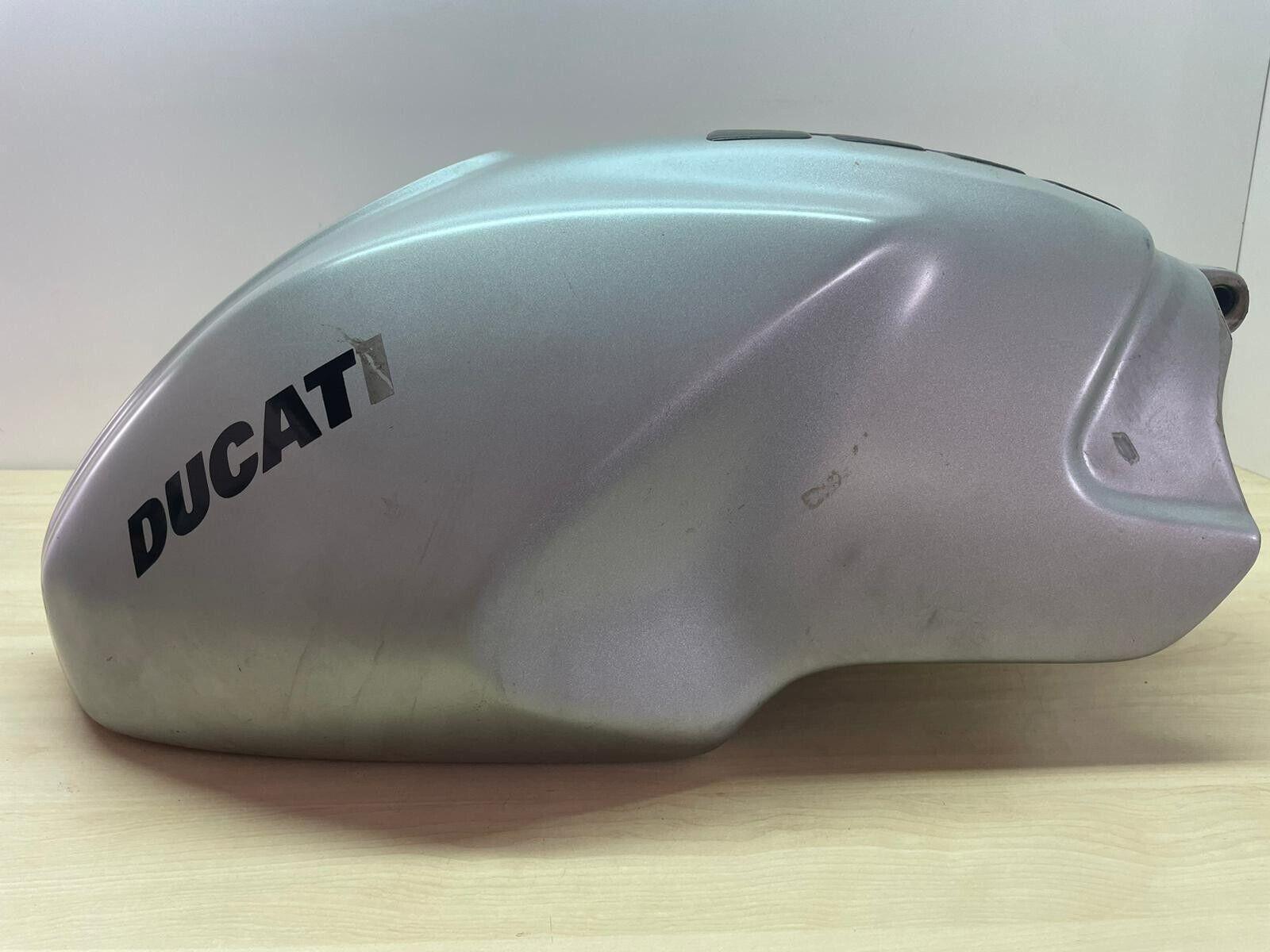 Serbatoio Originale Ducati Monster Iniezione 58610372AC *8