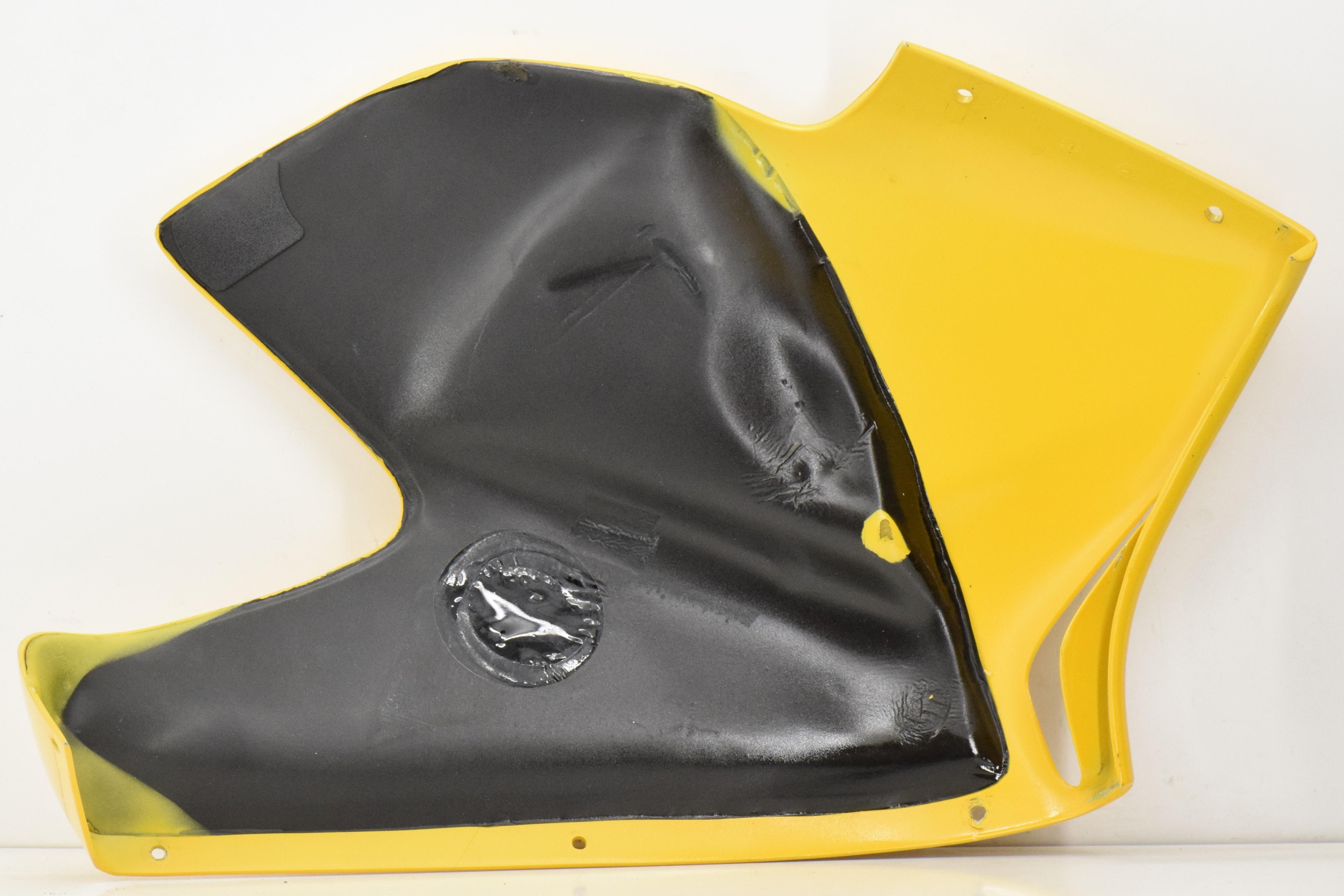 Carena Puntale Inferiore Destro Giallo Ducati ST4 ST2  48010612AA