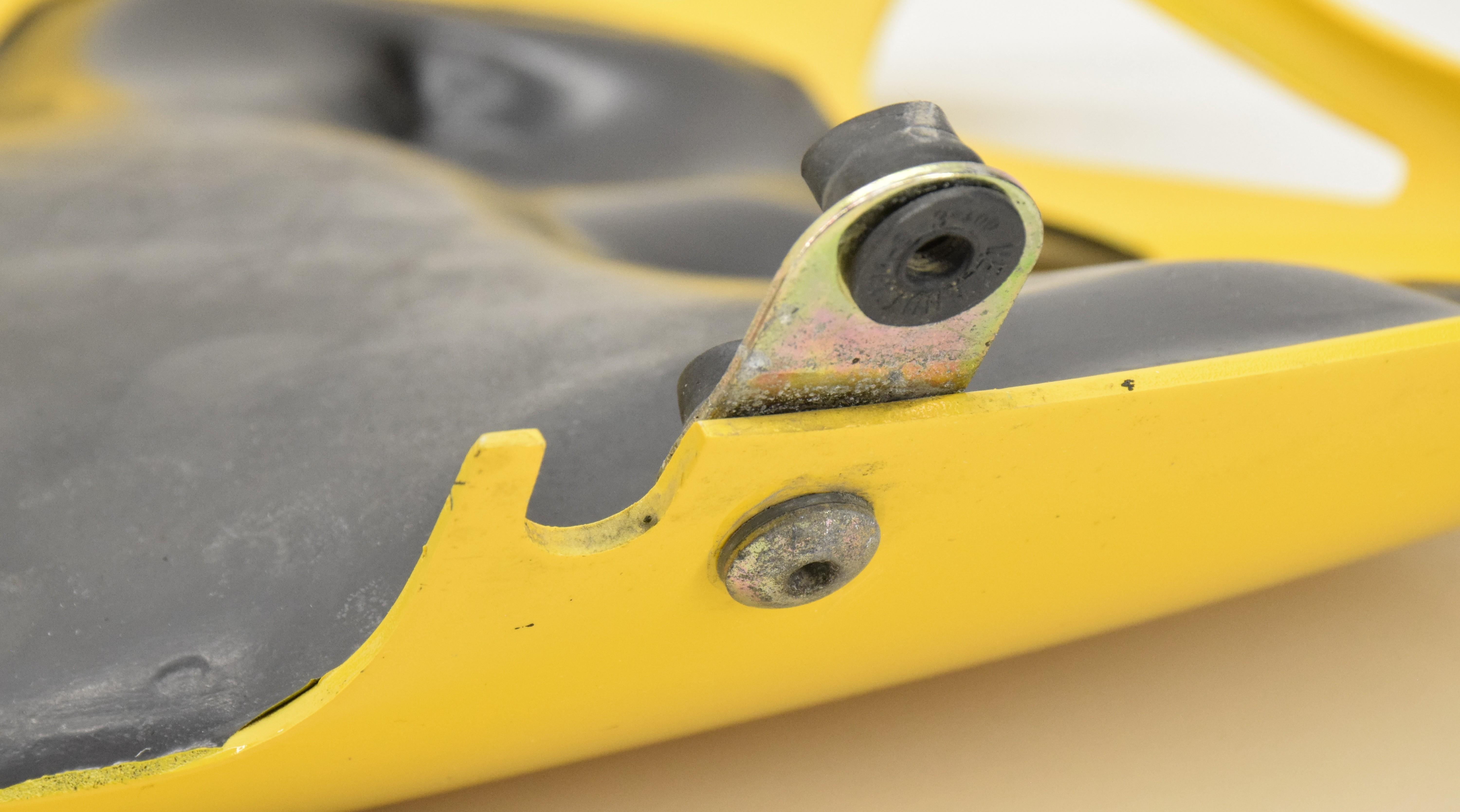Carena Puntale Inferiore Sinistro Giallo Ducati ST4 ST2 48010592AA