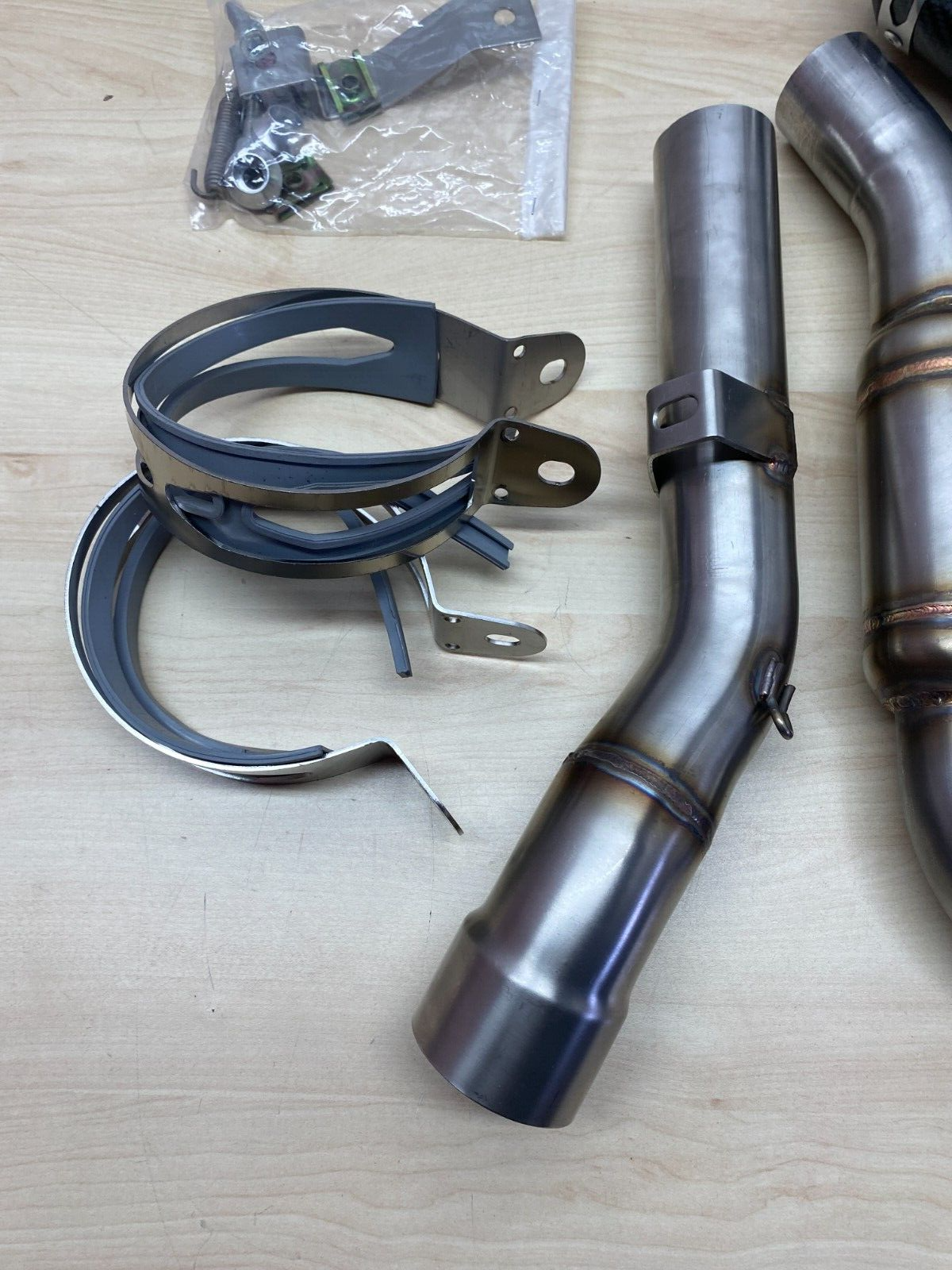 codici nostri kit scarico racing in carbonio gram per kawasaki kx 250 f 2009 cod. gka1c001mx - foto 6