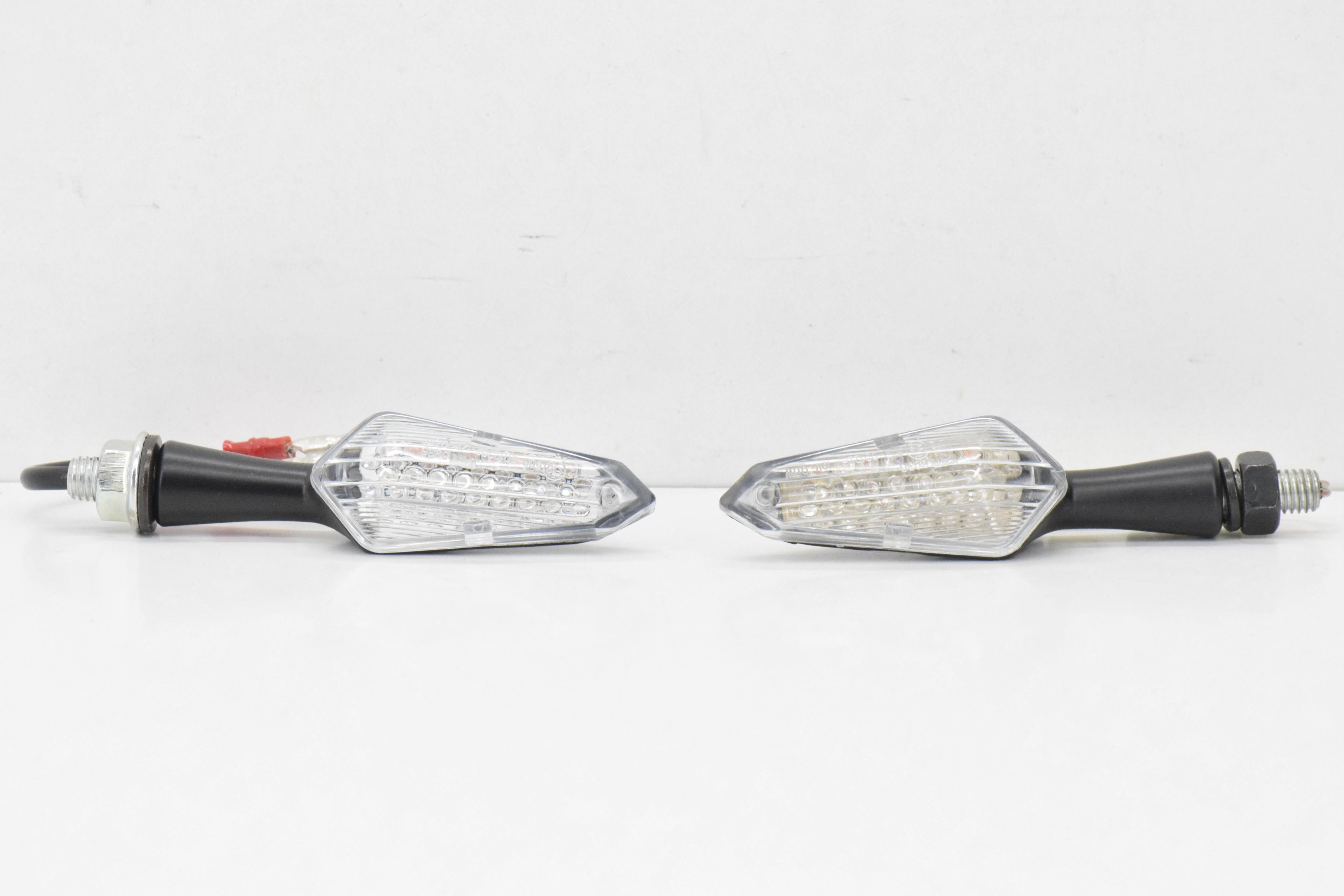 ducati coppia frecce ergal nere a led originali ducati monster 696-1100 96629909b - foto 1