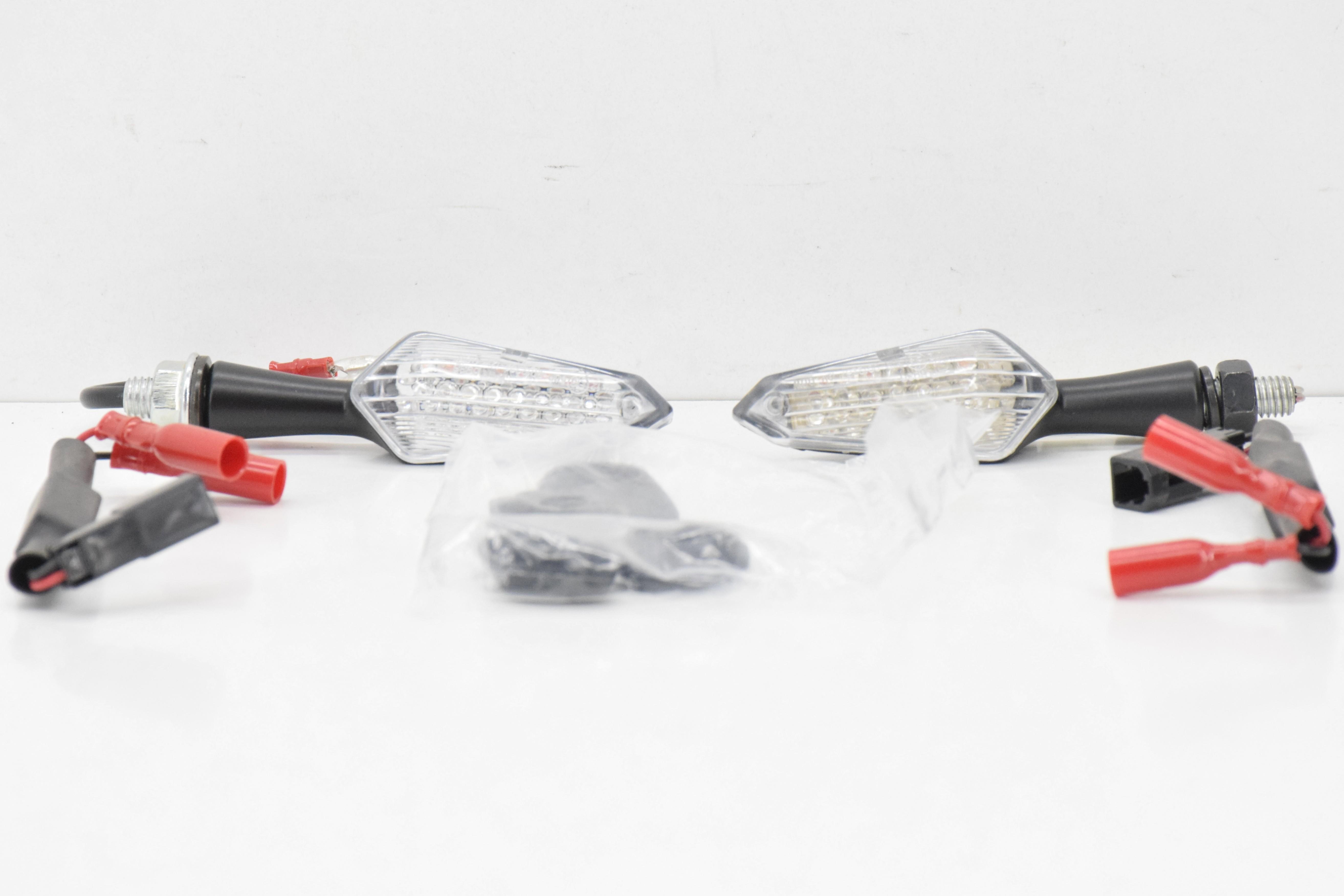 ducati coppia frecce ergal nere a led originali ducati monster 696-1100 96629909b - foto 2