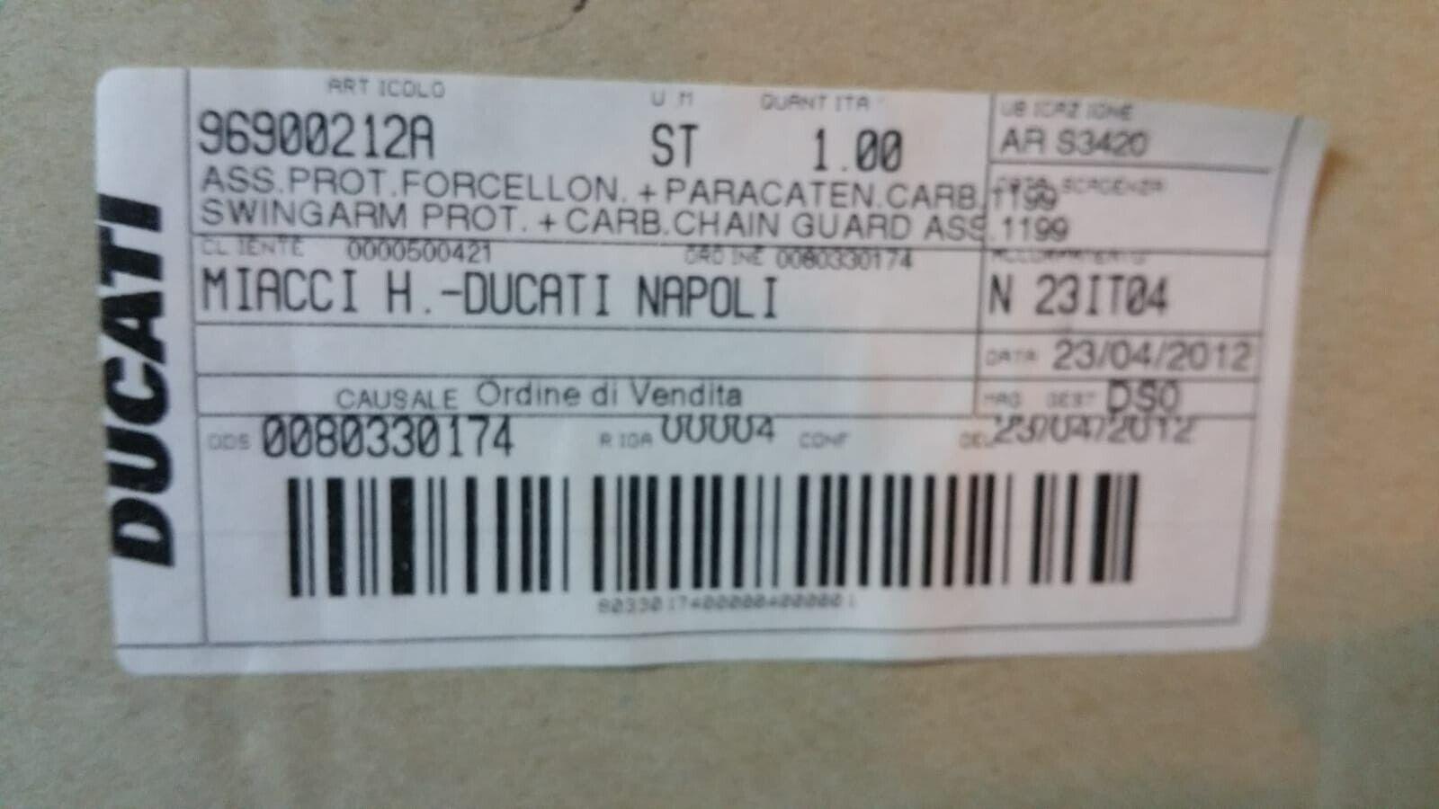 ducati kit protezione forcellone e paracatena carbonio originale ducati   96900212a - foto 4