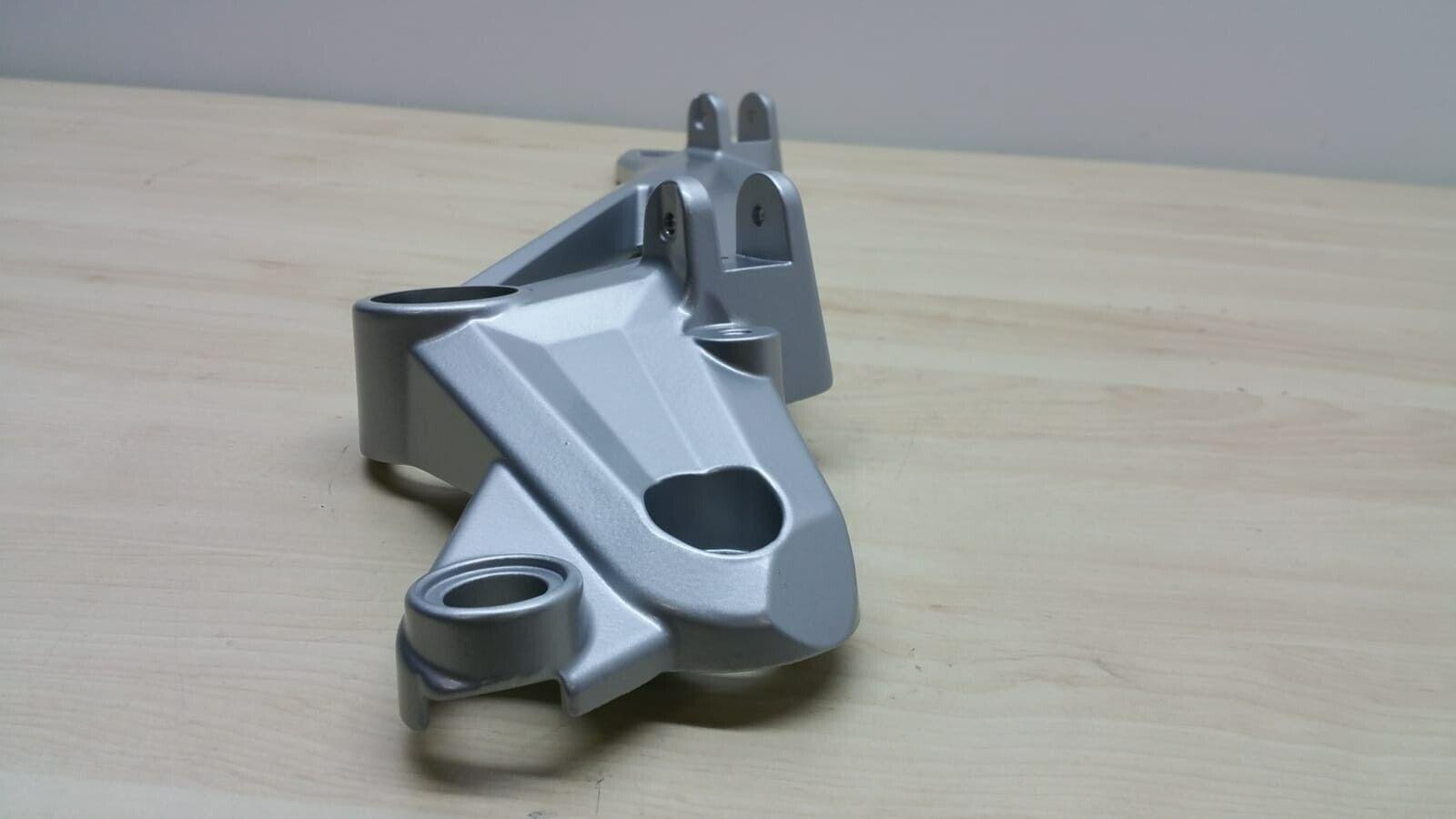 ducati piastra portapedana sinistra originale ducati 696 2009 82411451a - foto 4
