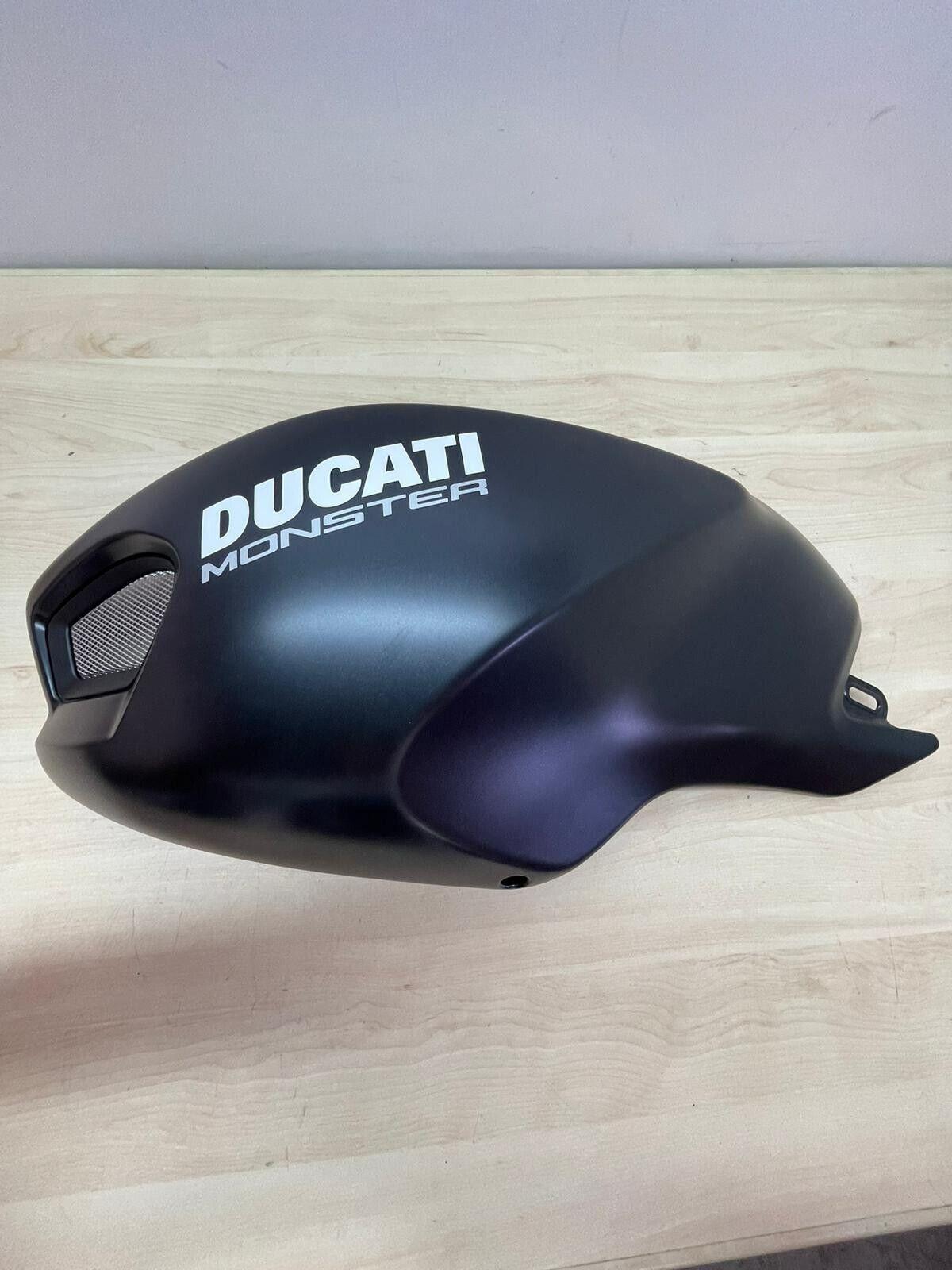 ducati cover serbatoio sinistro originale ducati monster  2009  48012591dk - foto 1