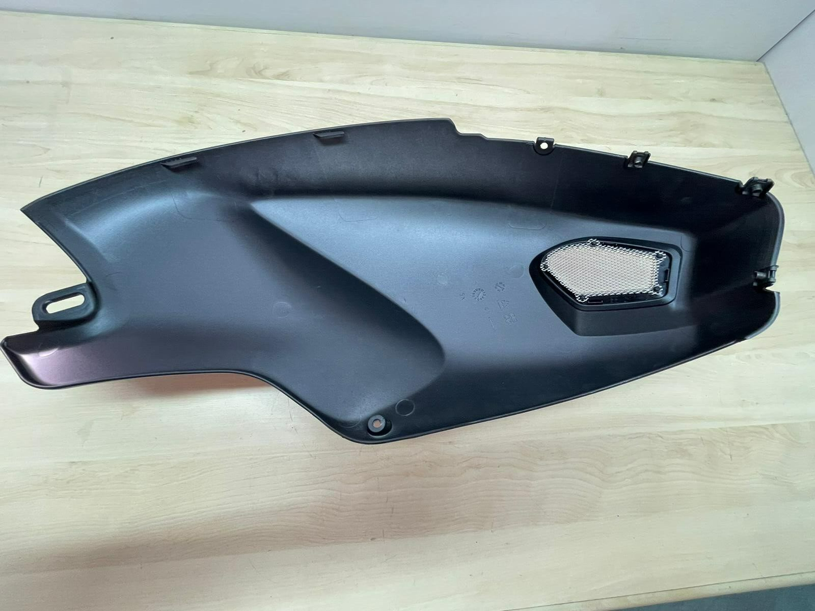 ducati cover serbatoio sinistro originale ducati monster  2009  48012591dk - foto 3