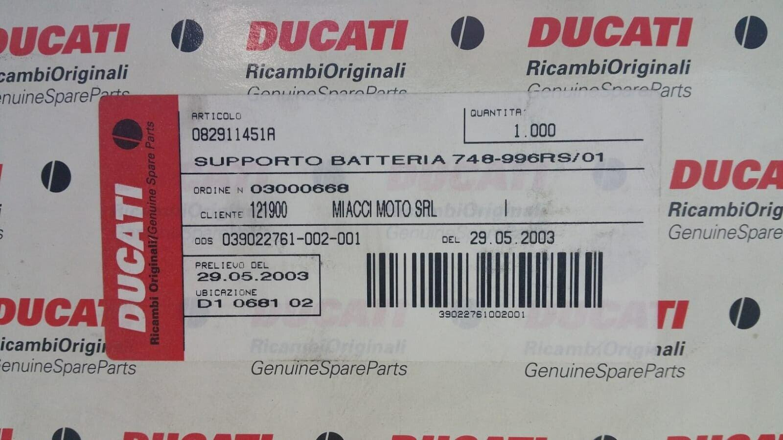 ducati supporto batteria in carbonio originale ducati 748 996 rs 2001 82911451a - foto 2