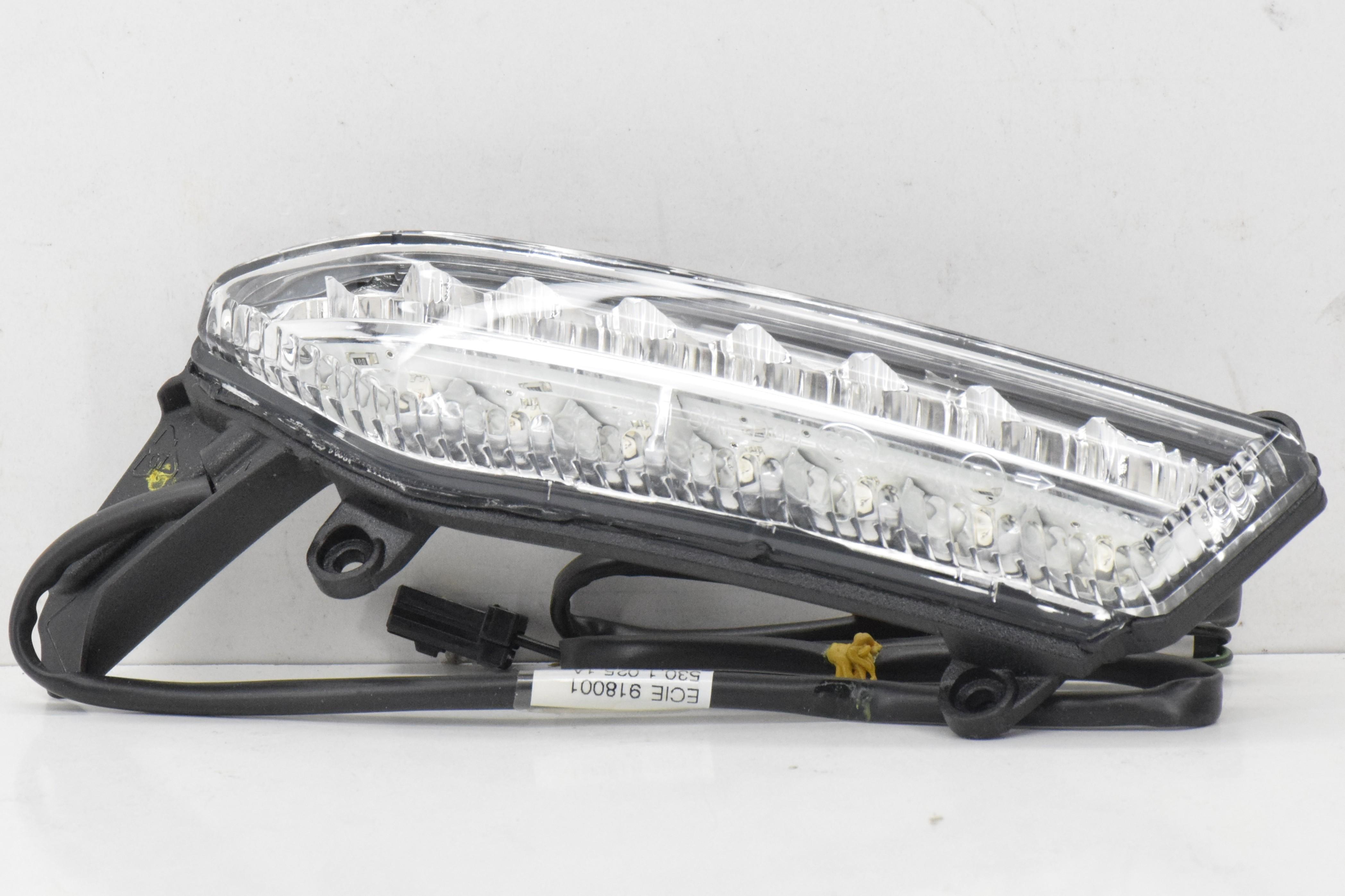 ducati freccia indicatore sinistro anteriore paramani ducati multistrada 1200 53010251a - foto 1