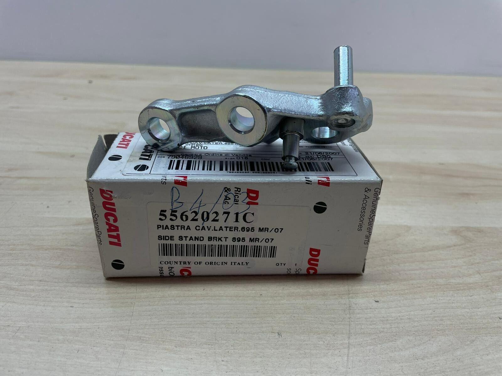 ducati staffa supporto cavalletto laterale originale ducati mr 695 400  55620271c - foto 1