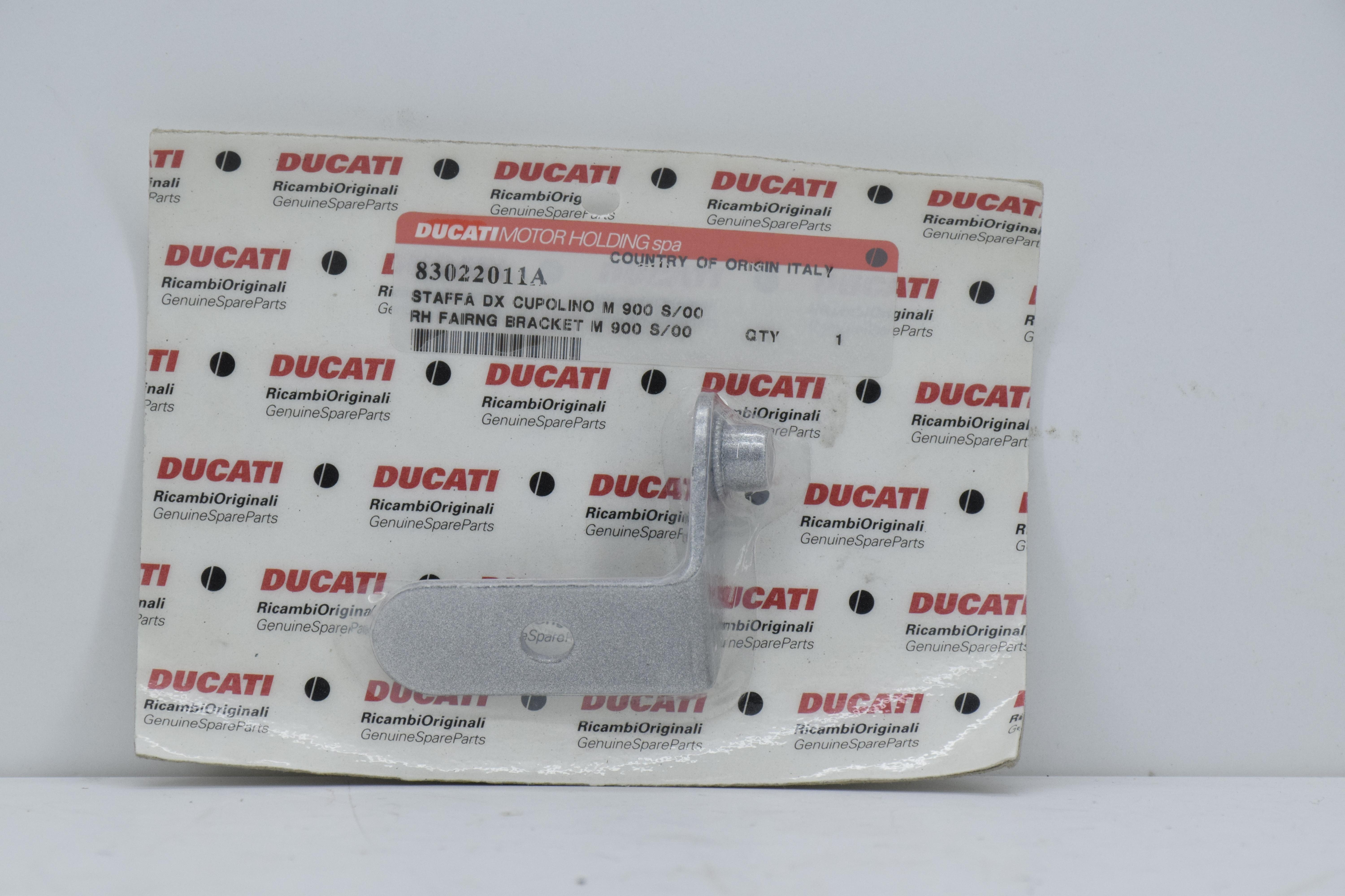 ducati supporto cupolino destro ducati monster 900 83022011a - foto 4