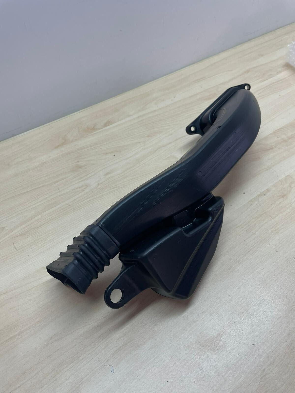 Convogliatore Aria Destro Originale Ducati 848 2008 ducati convogliatore aria destro originale ducati 848 2008 44211492a - foto 1