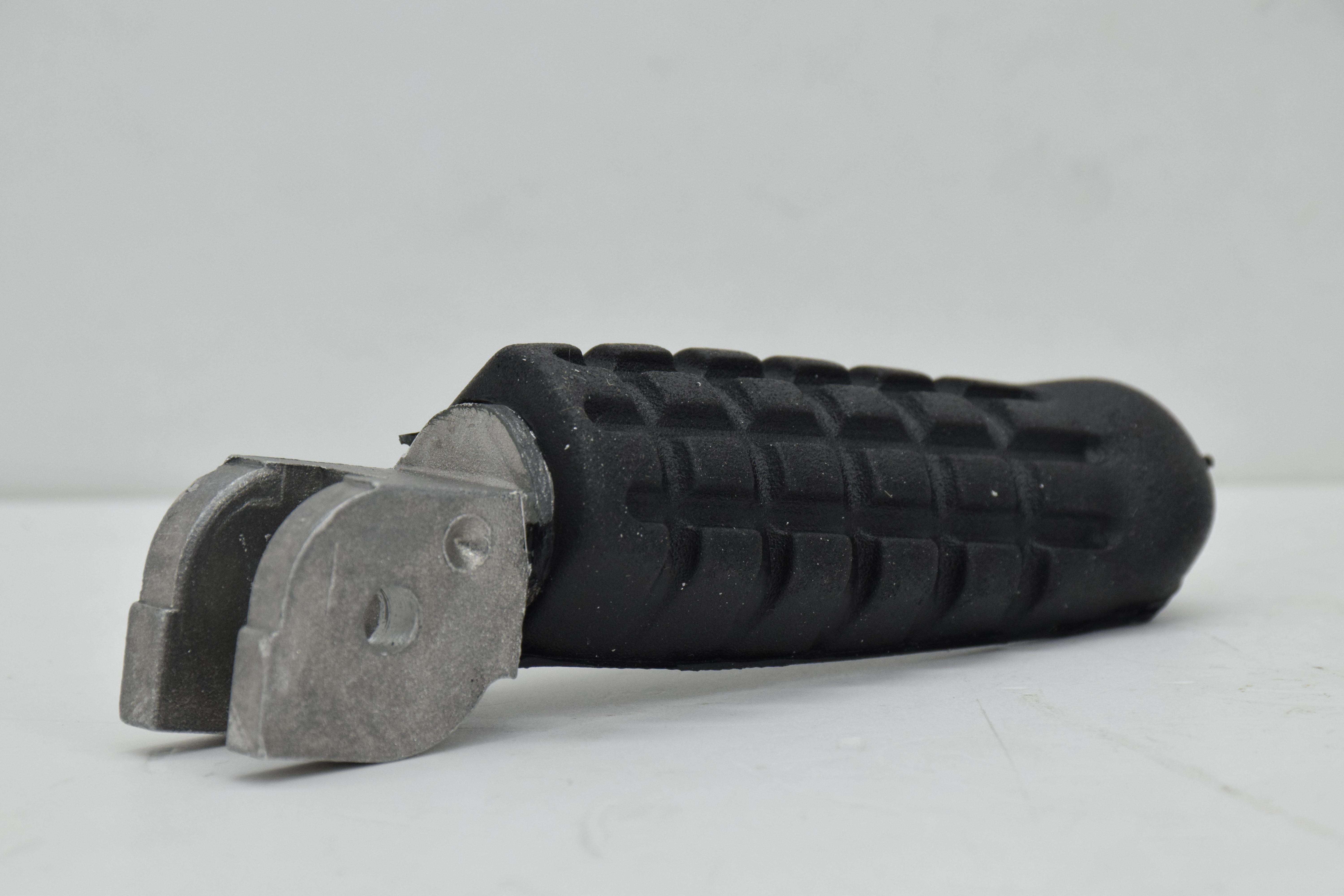ducati pedana anteriore sinistra originale ducati monster 620 46410481a - foto 1