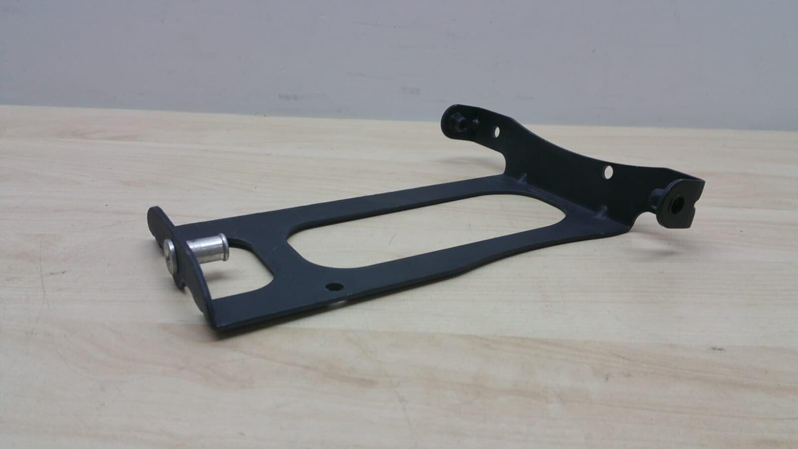 ducati supporto radiatore inferiore originale ducati streetfighter 848 82927661a - foto 4