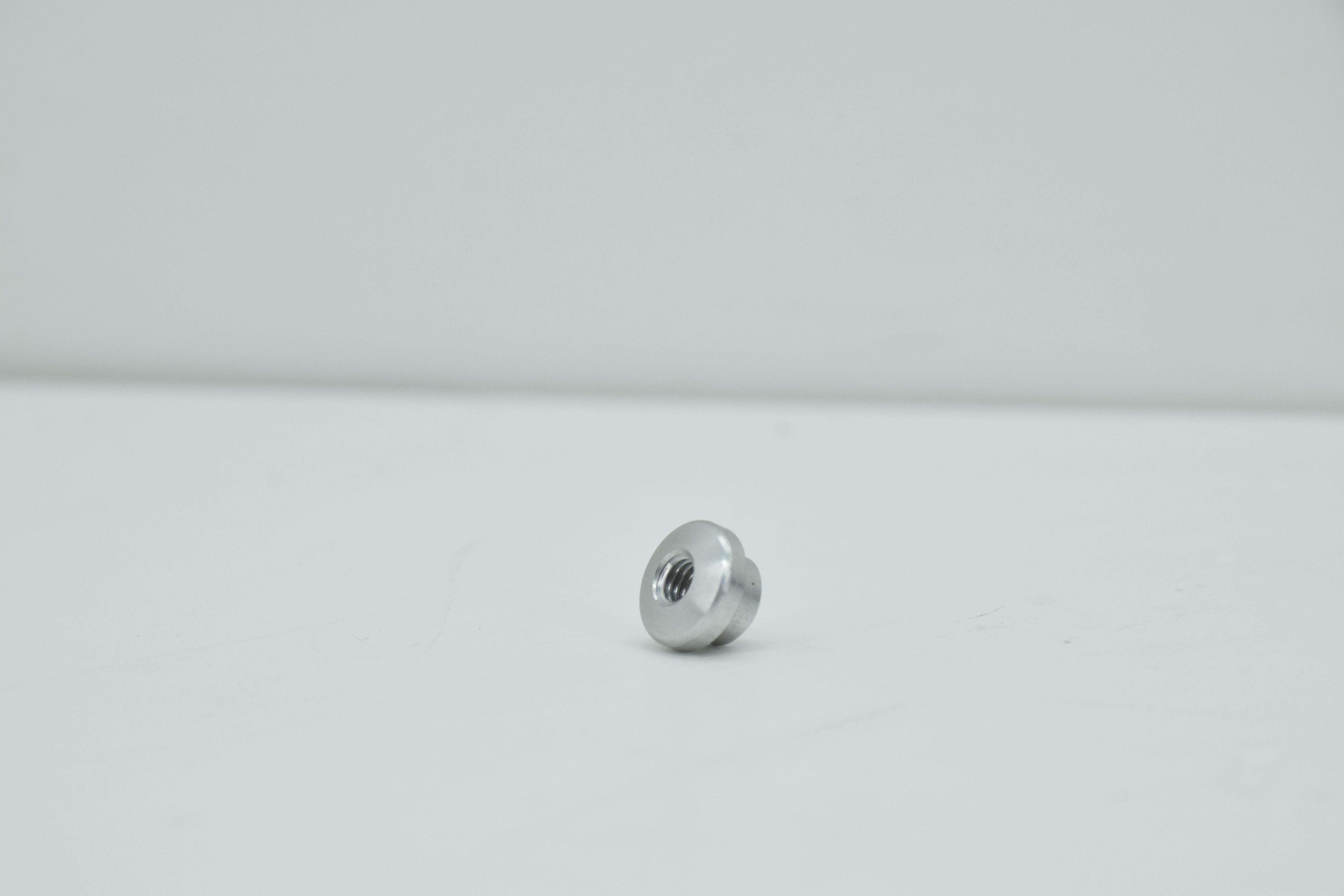 ducati bussola filettata 4mm ducati 996rs 748sps 999rs 71010301a - foto 1