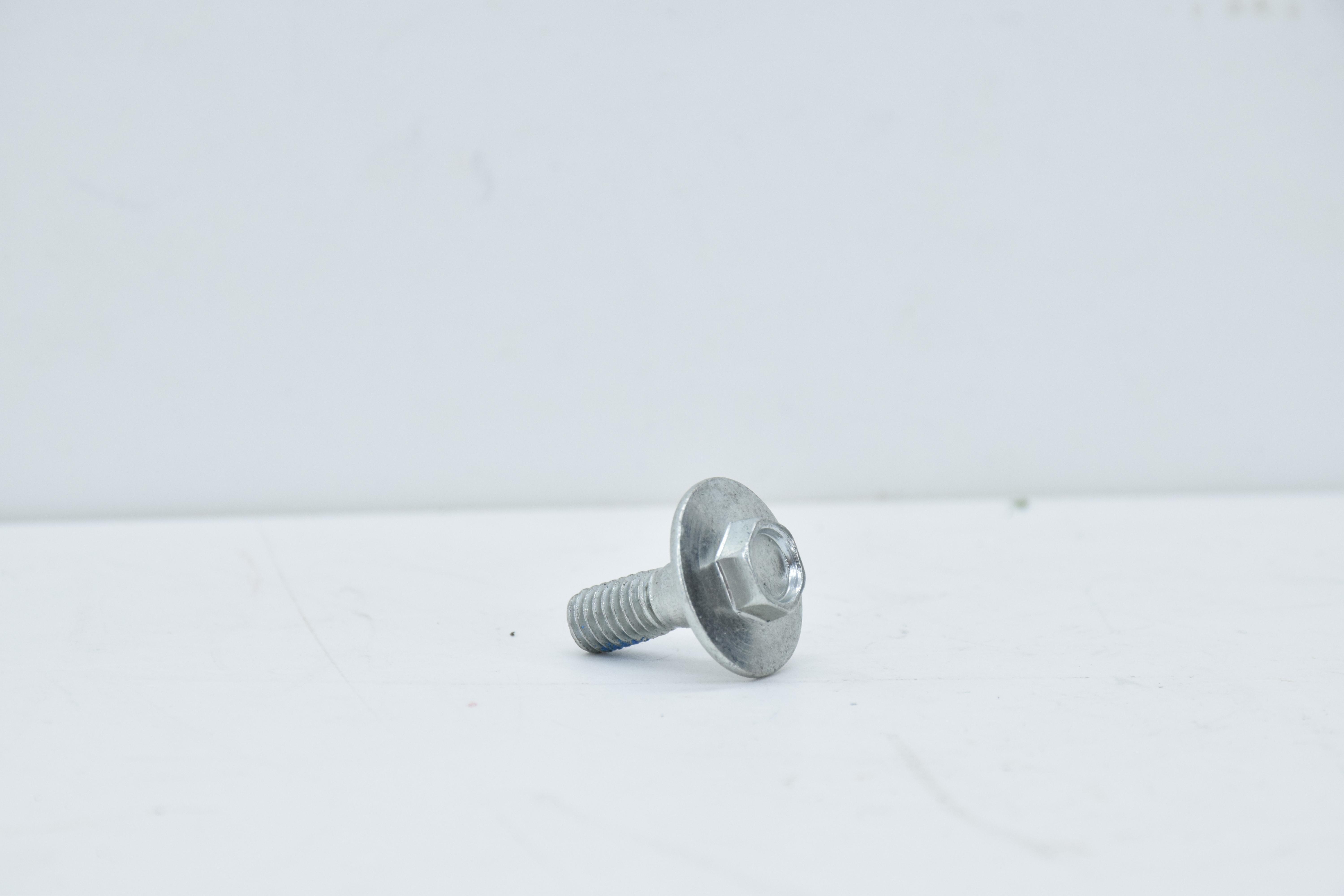 ducati vite sensore cavalletto laterale ducati gt diavel monster 77940053a - foto 1