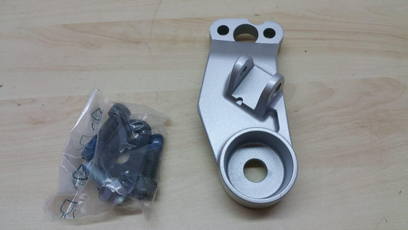 Kit Staffa Poggiapiedi Sinistra Originale Yamaha MT03 yamaha kit staffa poggiapiedi sinistra originale yamaha mt03 5yklhbrkkt00 - foto 1