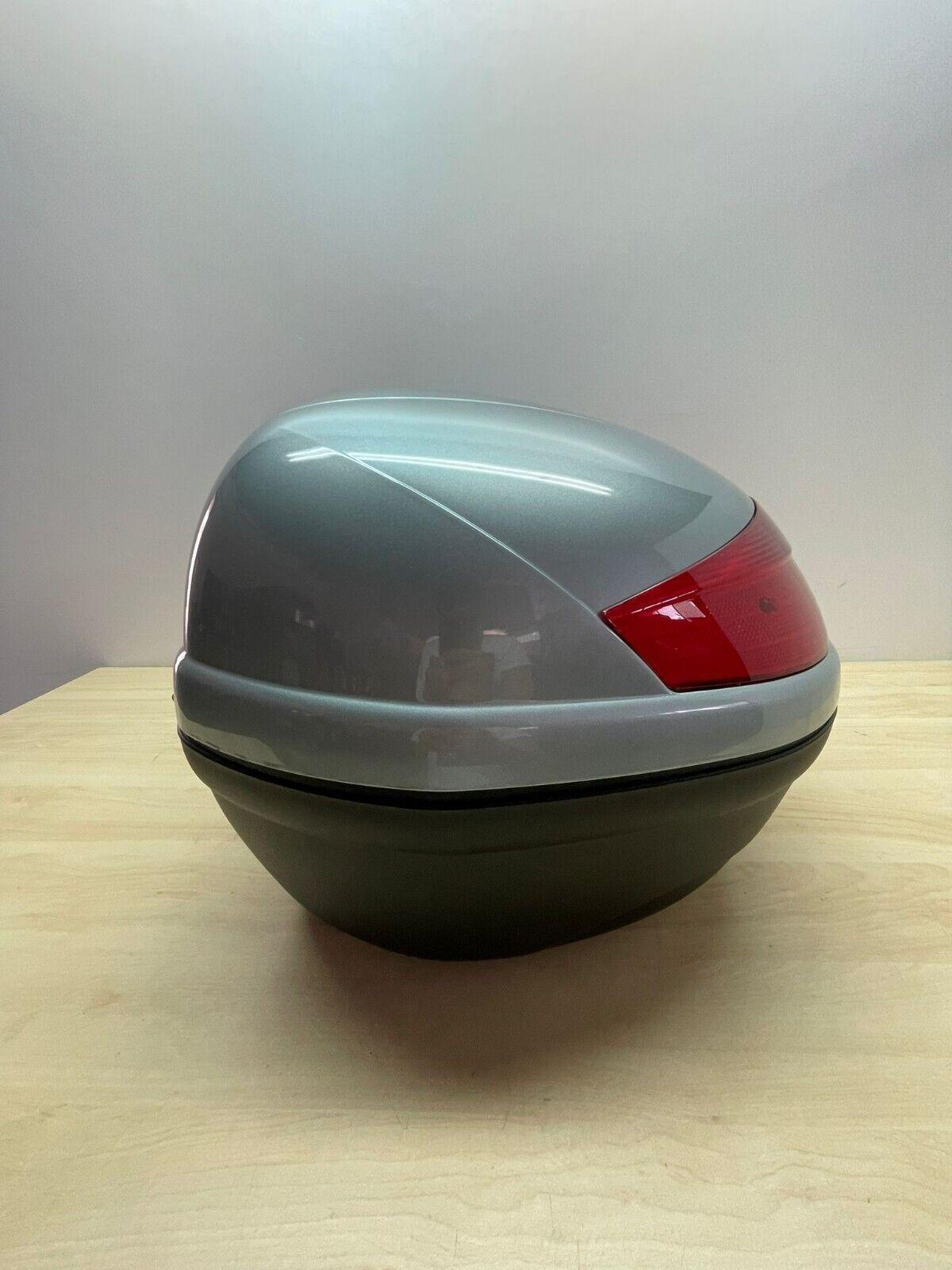 yamaha bauletto celeste metallizzato originale yamaha 44l 44lw07542200 44l 44lw07542200 - foto 3
