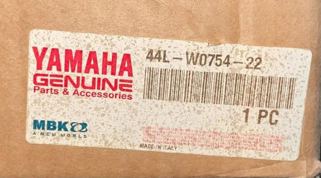 yamaha bauletto celeste metallizzato originale yamaha 44l 44lw07542200 44l 44lw07542200 - foto 6