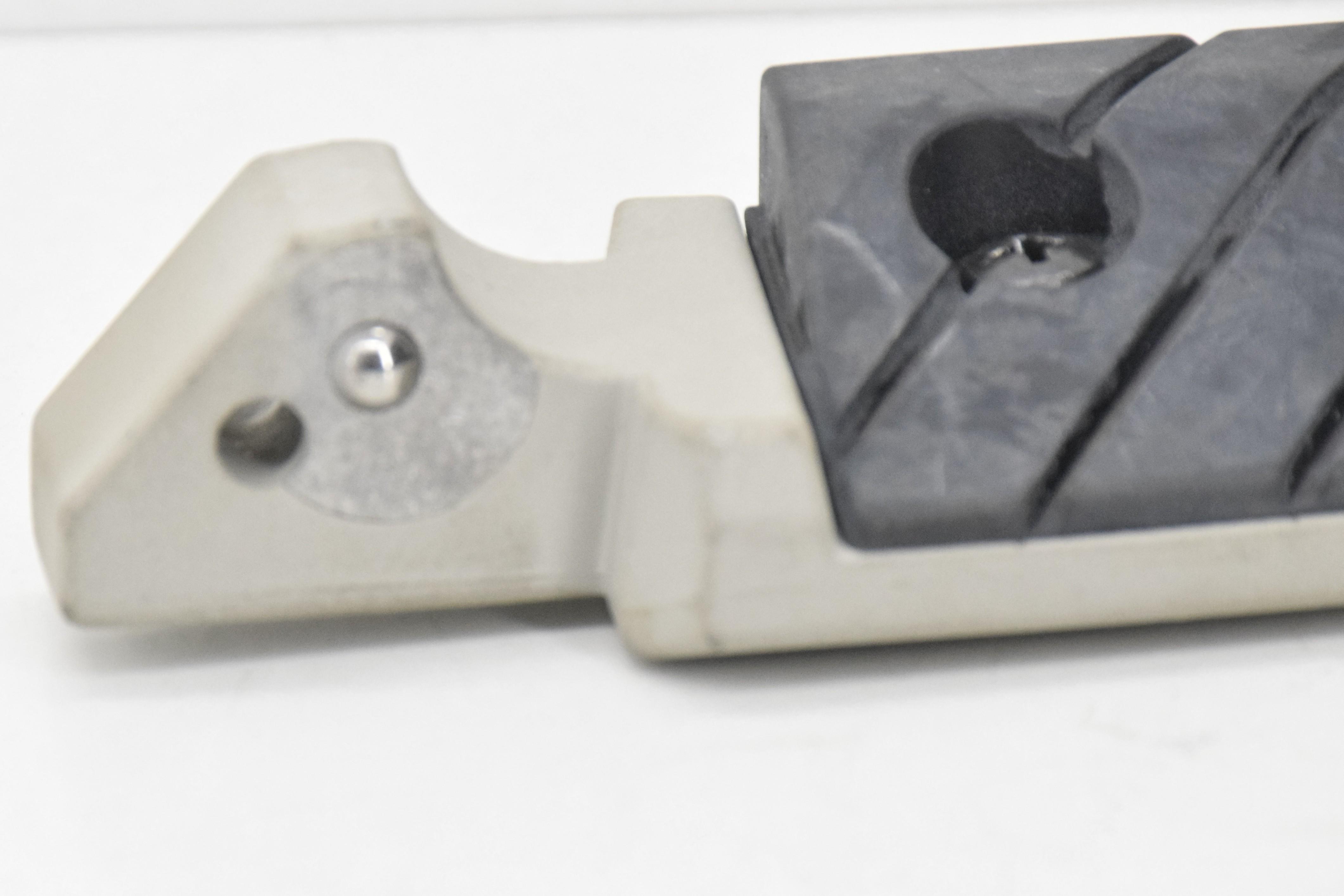 yamaha pedana poggiapiedi posteriore sinistra yamaha vp300 versity 02 5sef74301000 - foto 6