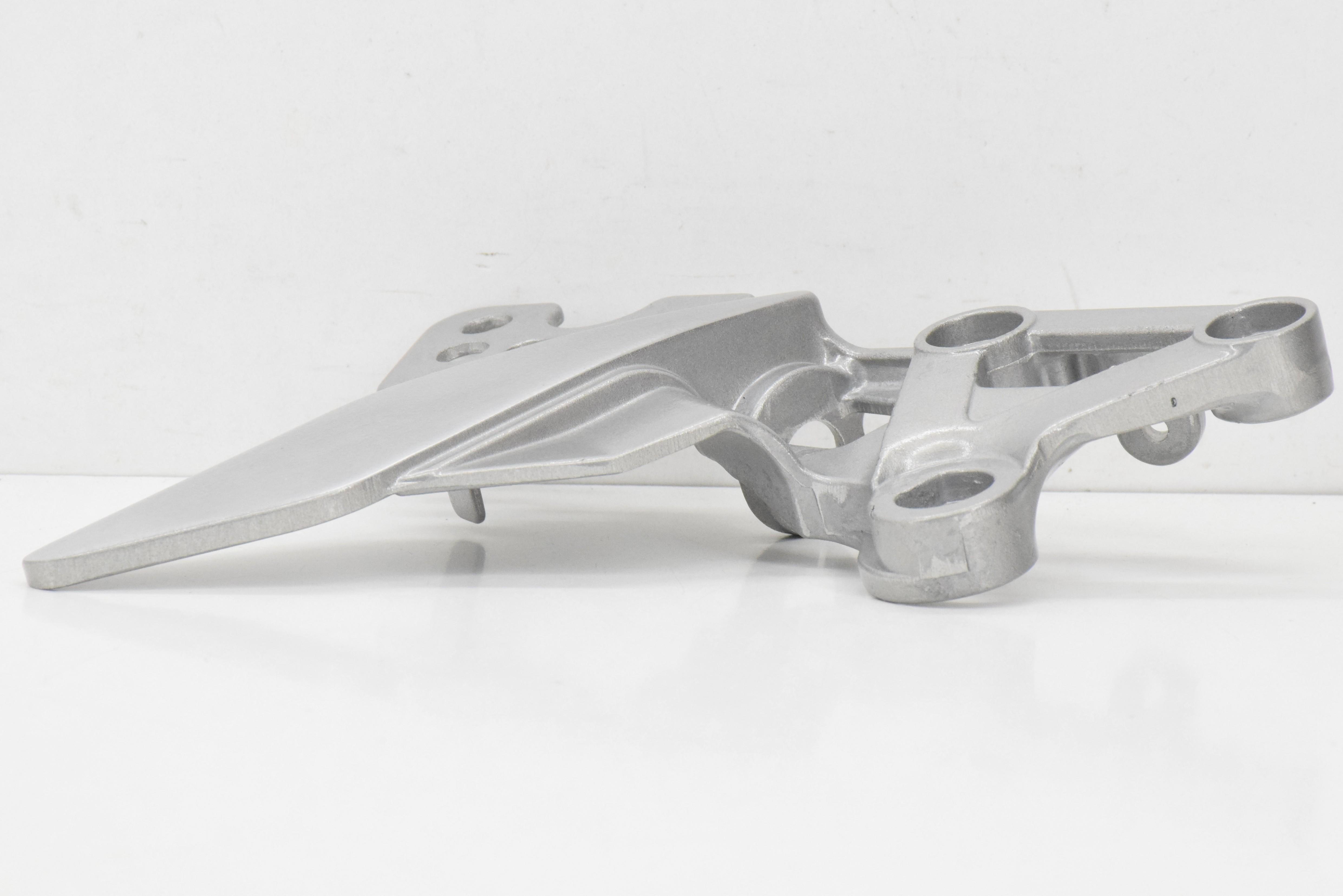 yamaha supporto pedana destro poggiapiedi pilota yamaha fzr 750r 2gh274430000 - foto 6 yamaha supporto pedana destro poggiapiedi pilota yamaha fzr 750r 2gh274430000 - foto 6