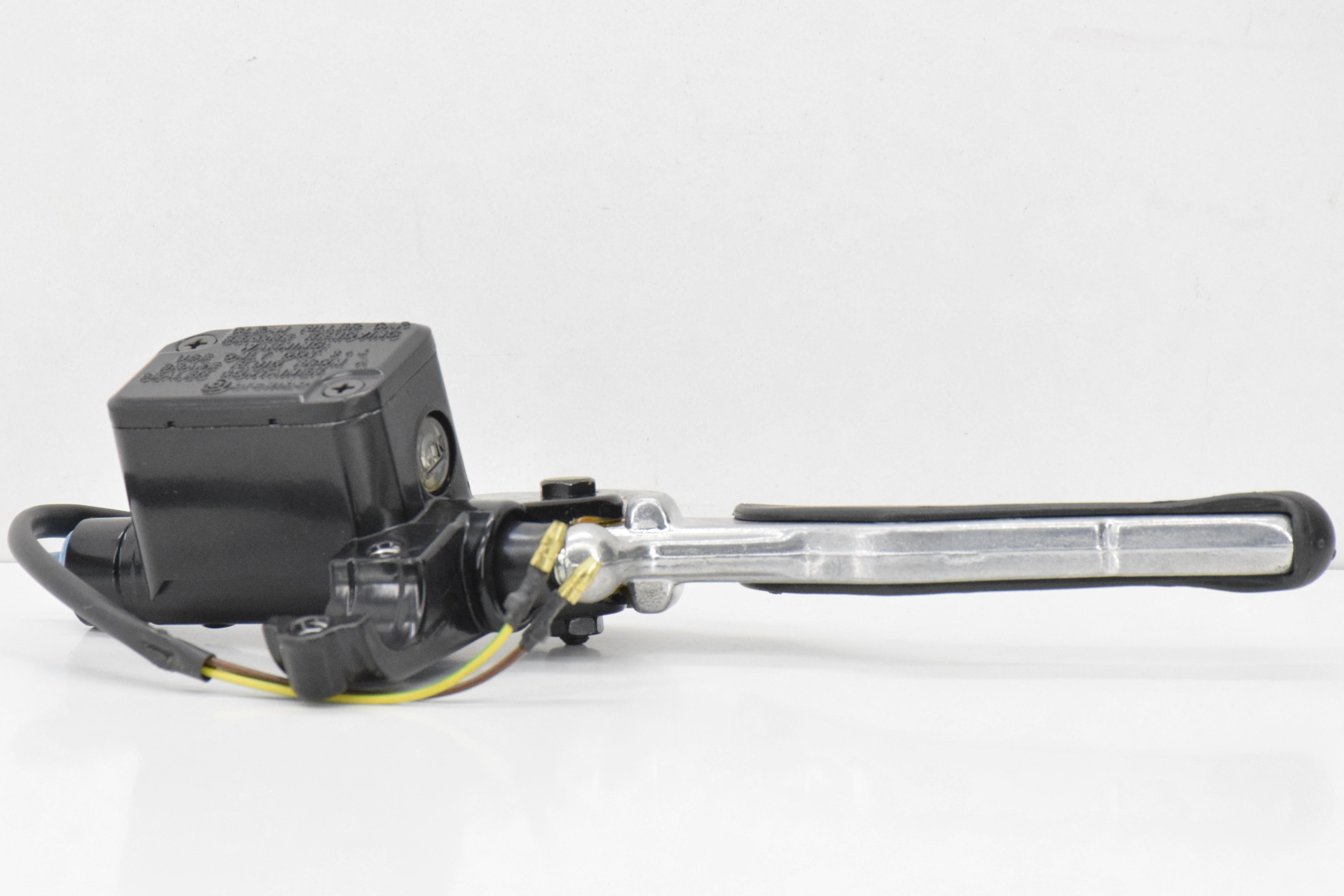 yamaha pompa freno anteriore originale yamaha aerox nitro 50 5brf583t0600 - foto 3
