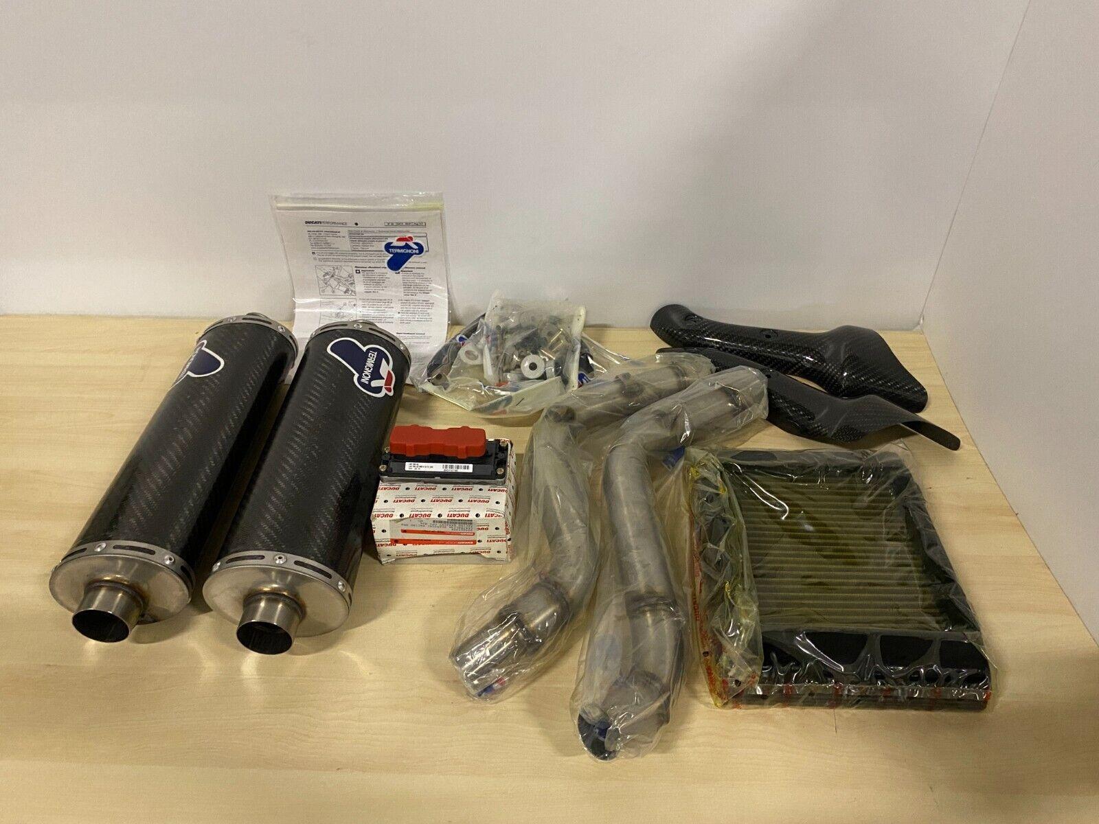 ducati kit scarico completo in carbonio ducati performance per monster s4  96412400b - foto 1
