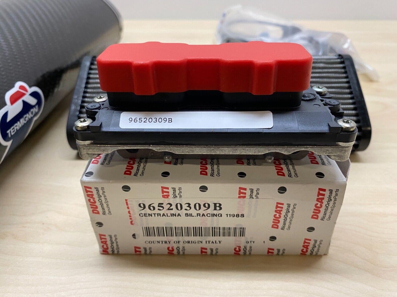 ducati kit silenziatori racing carbonio ducati performance du 1198s 96454209b - foto 4