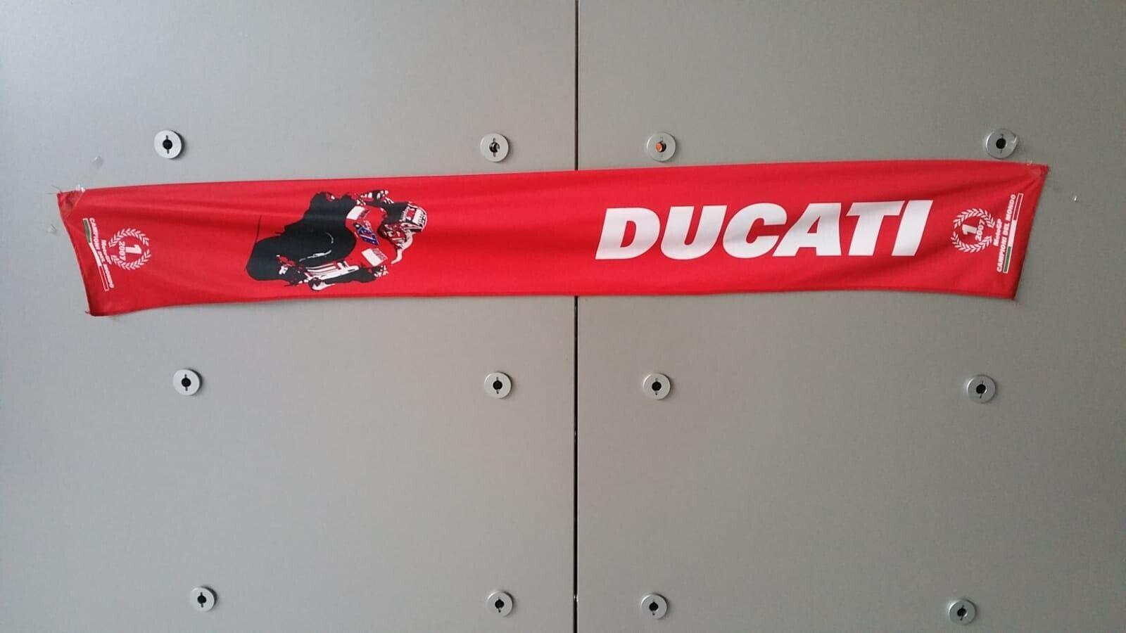 ducati sciarpa rossa originale desmosedici stoner ducati campioni del mondo 2007 - foto 1