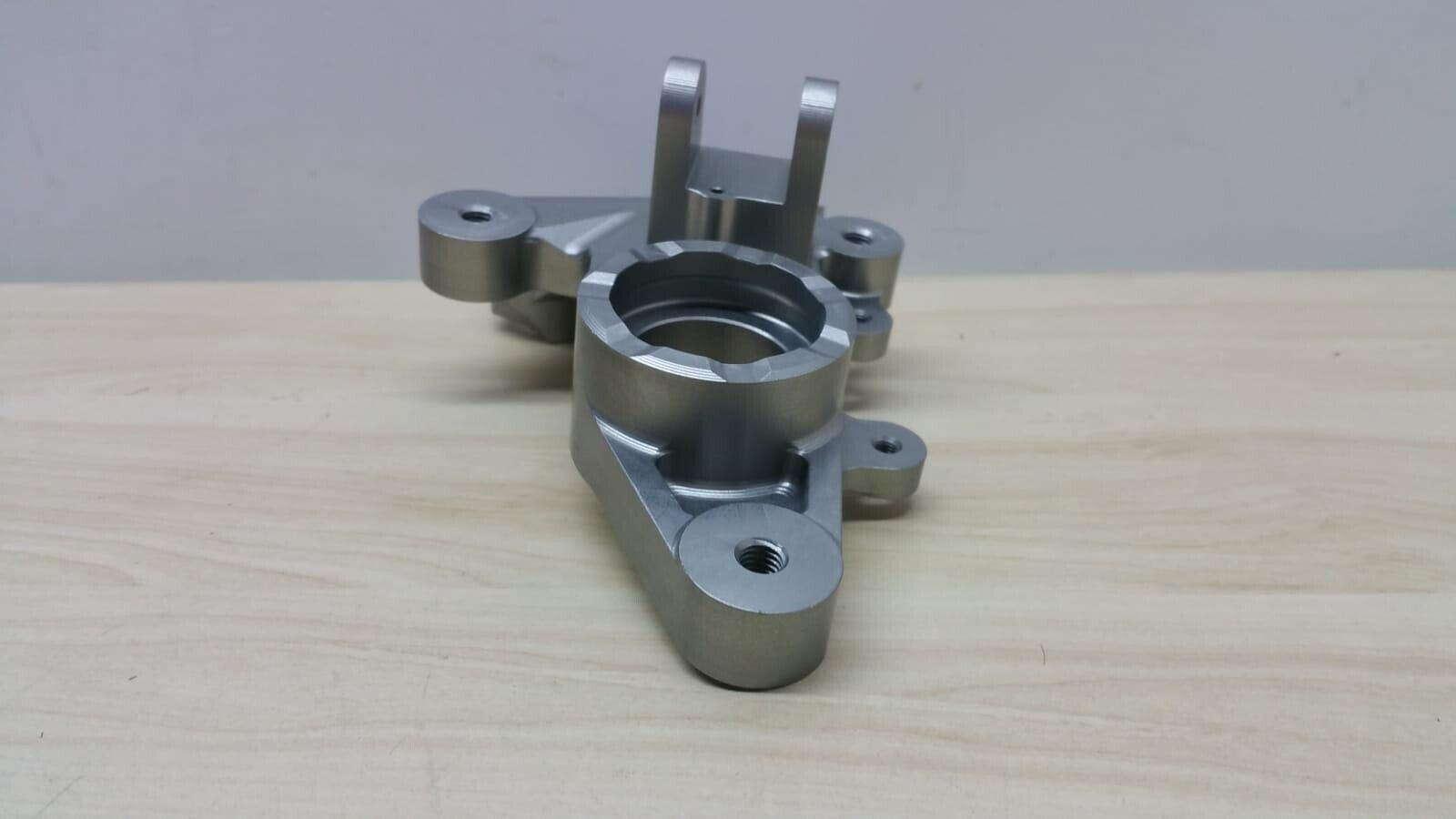  supporto pedana pilota lato sinistro hypermotard  96636108b - foto 3