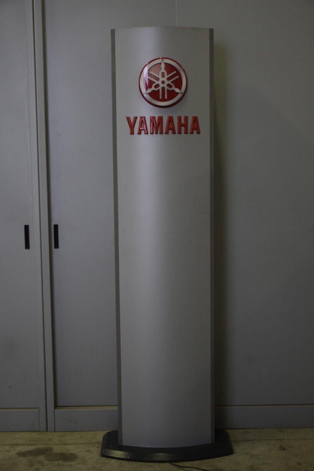 yamaha insegna pubblicitaria verticale luminosa yamaha da interno negozio / collezione - foto 1