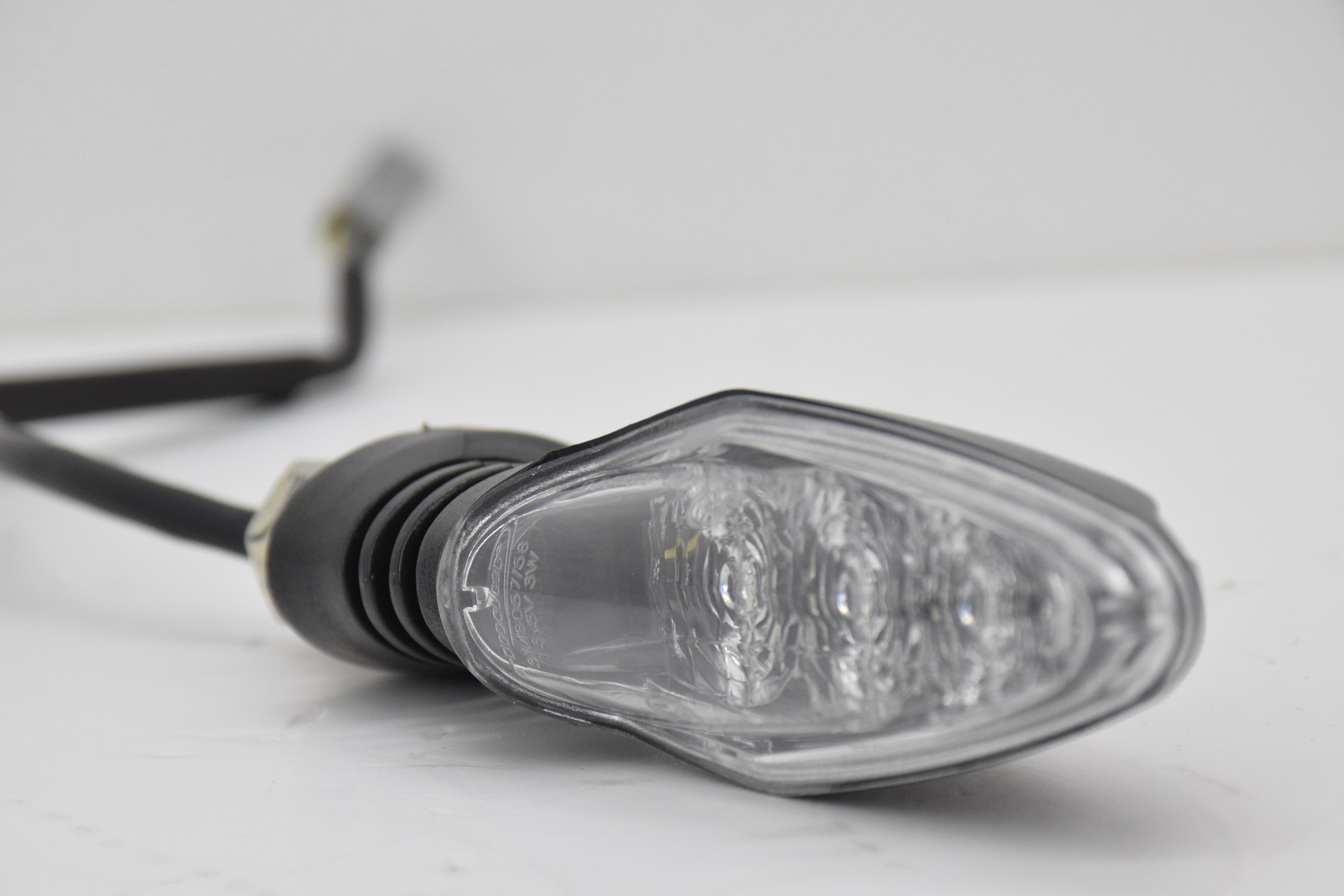 ktm freccia anteriore sinistra / posteriore destra 13,5v 3w ktm duke 125 91214025000 - foto 3