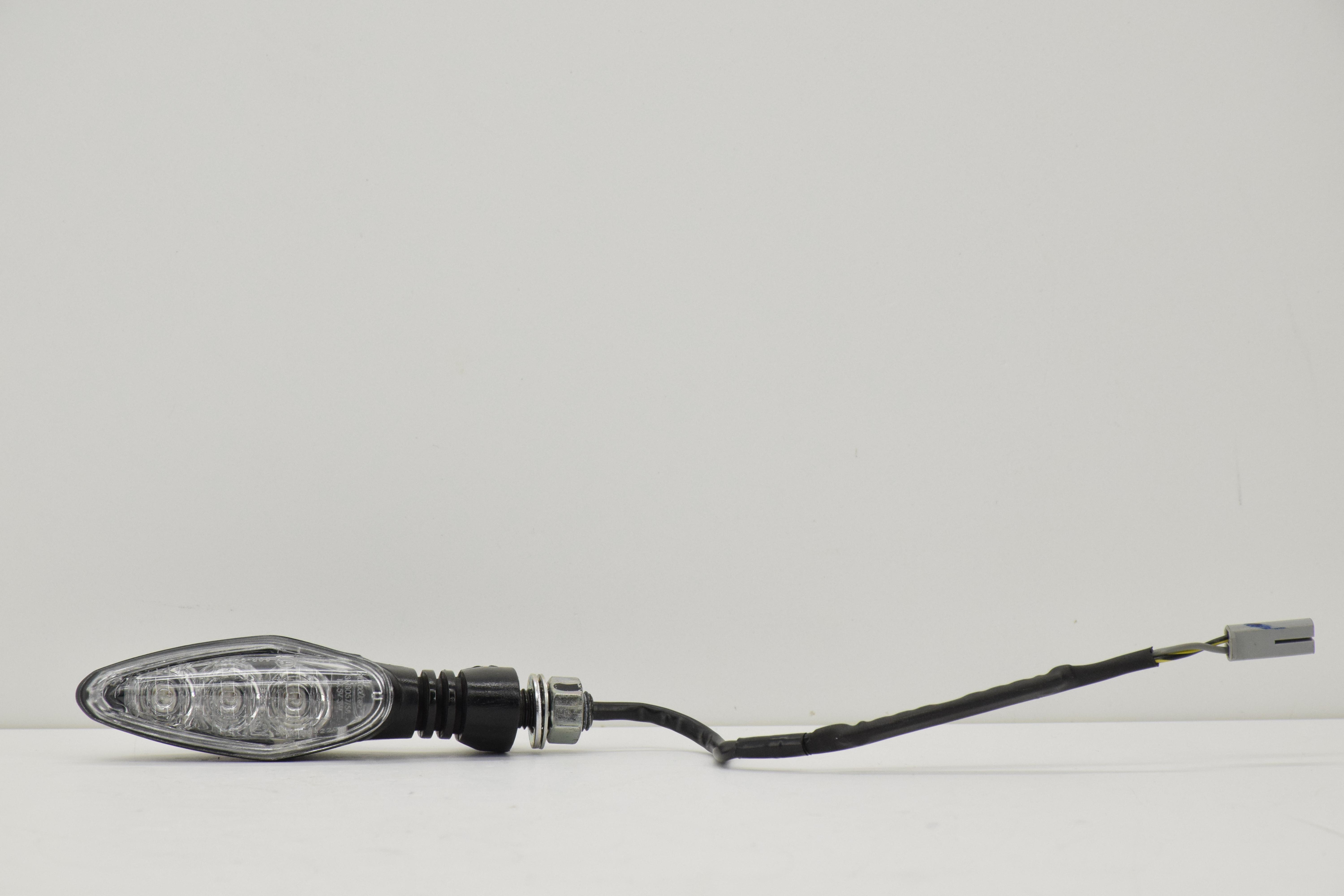 ktm freccia anteriore destra / posteriore sinistra 13,5v 3w ktm duke 125 91214026000 - foto 1