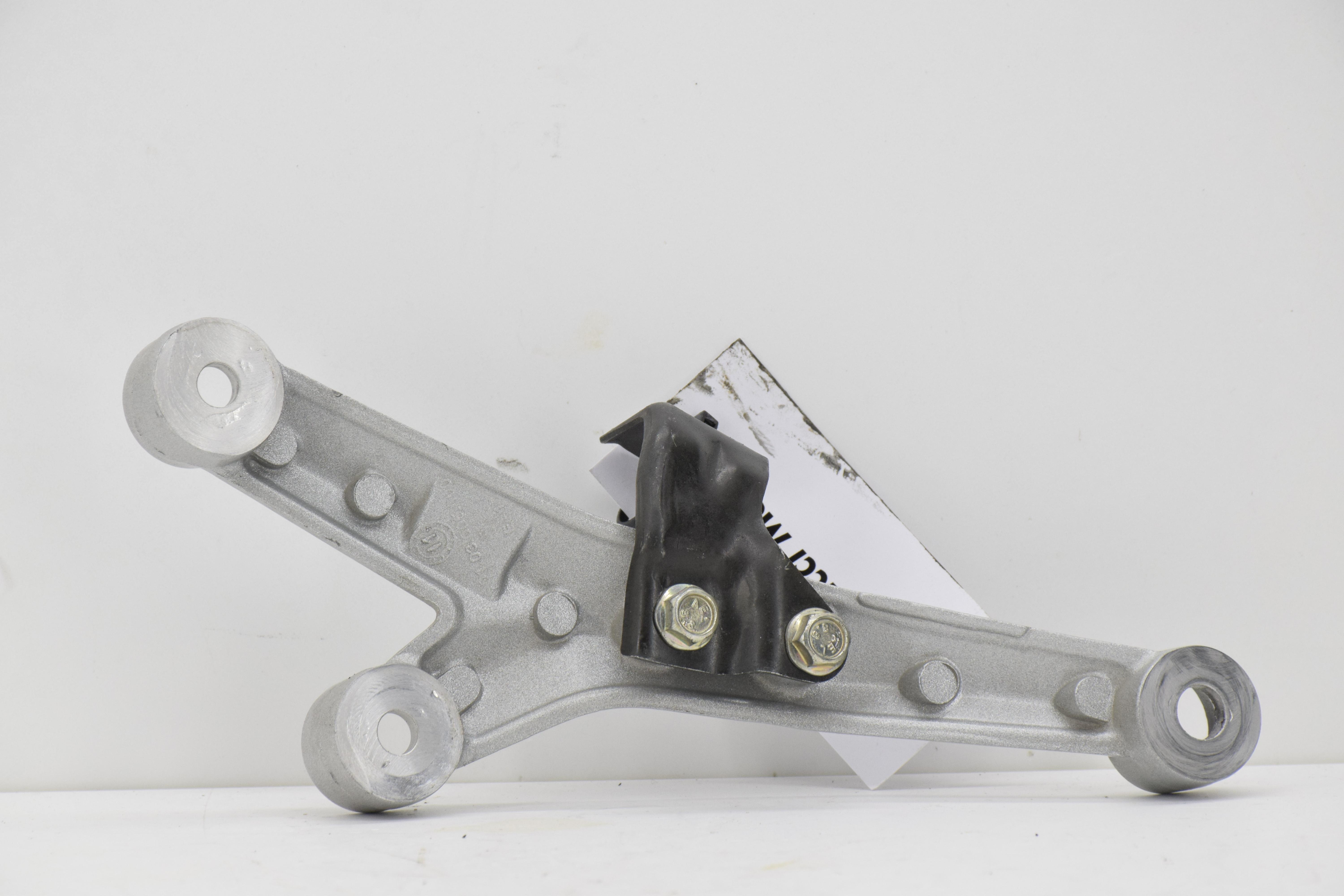 ktm staffa supporto motore originale ktm duke125 2012 - foto 2