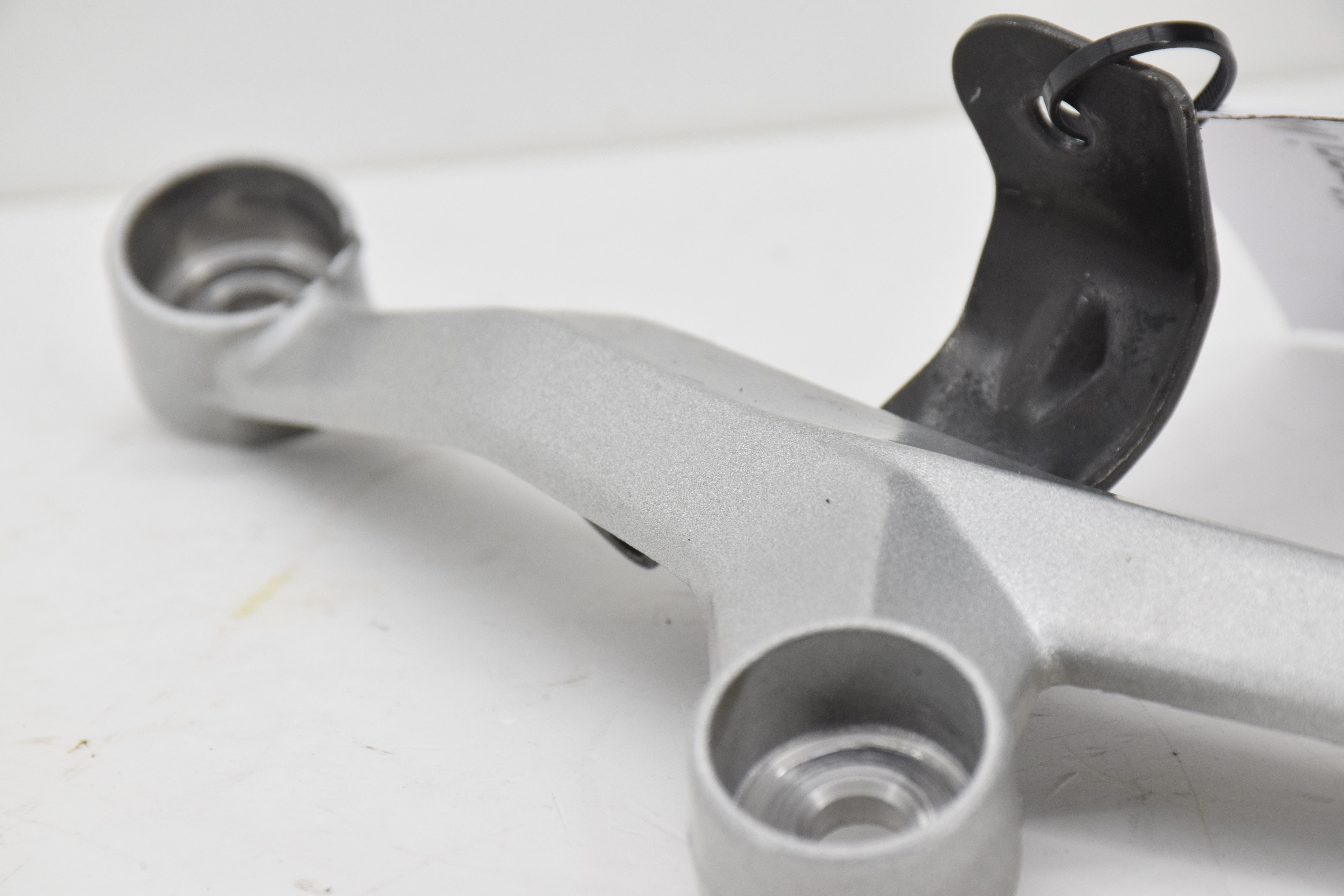 ktm staffa supporto motore originale ktm duke125 2012 - foto 3