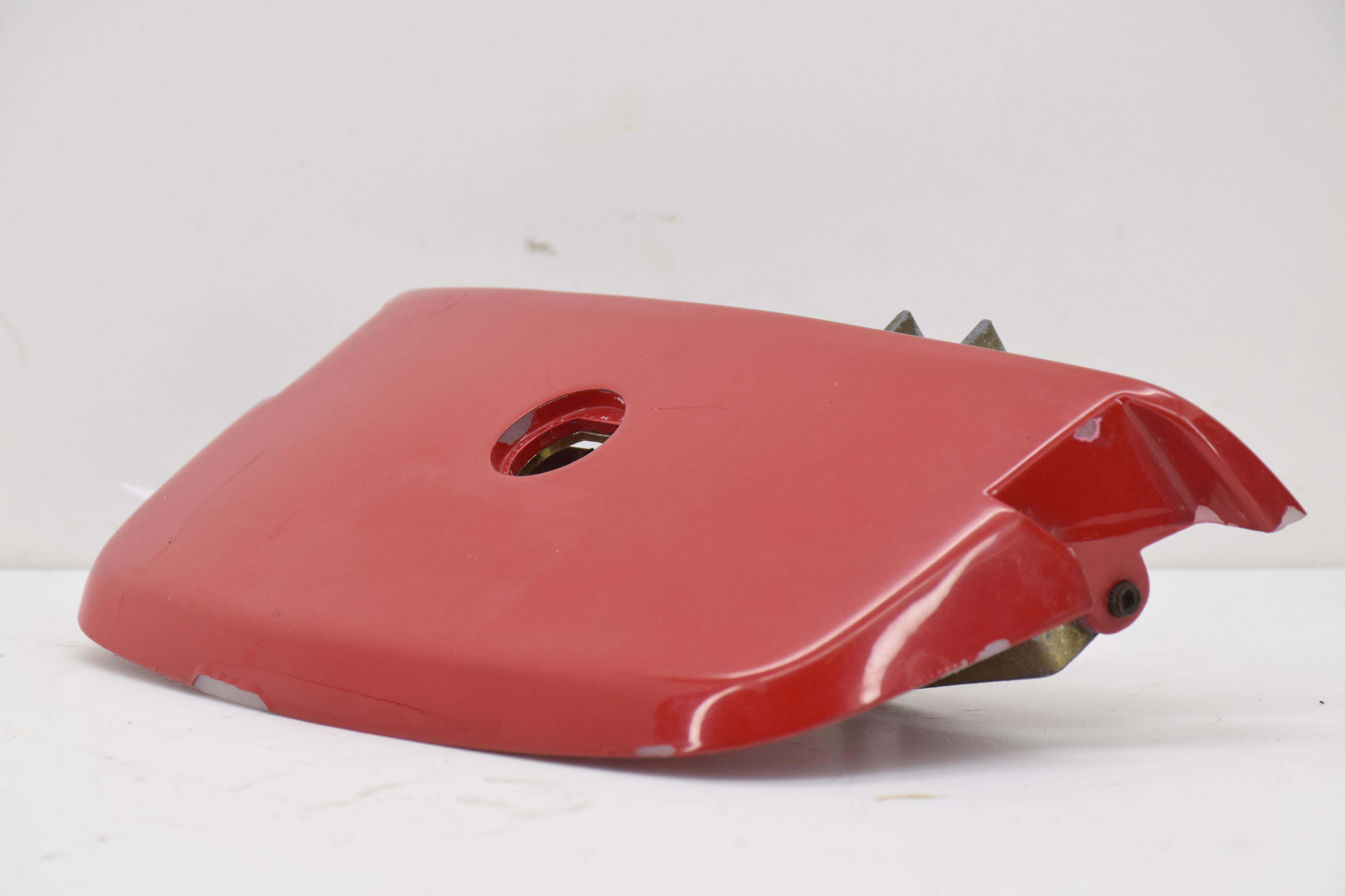ducati coperchietto serratura sella ss900 750 600 24710911aa - foto 1