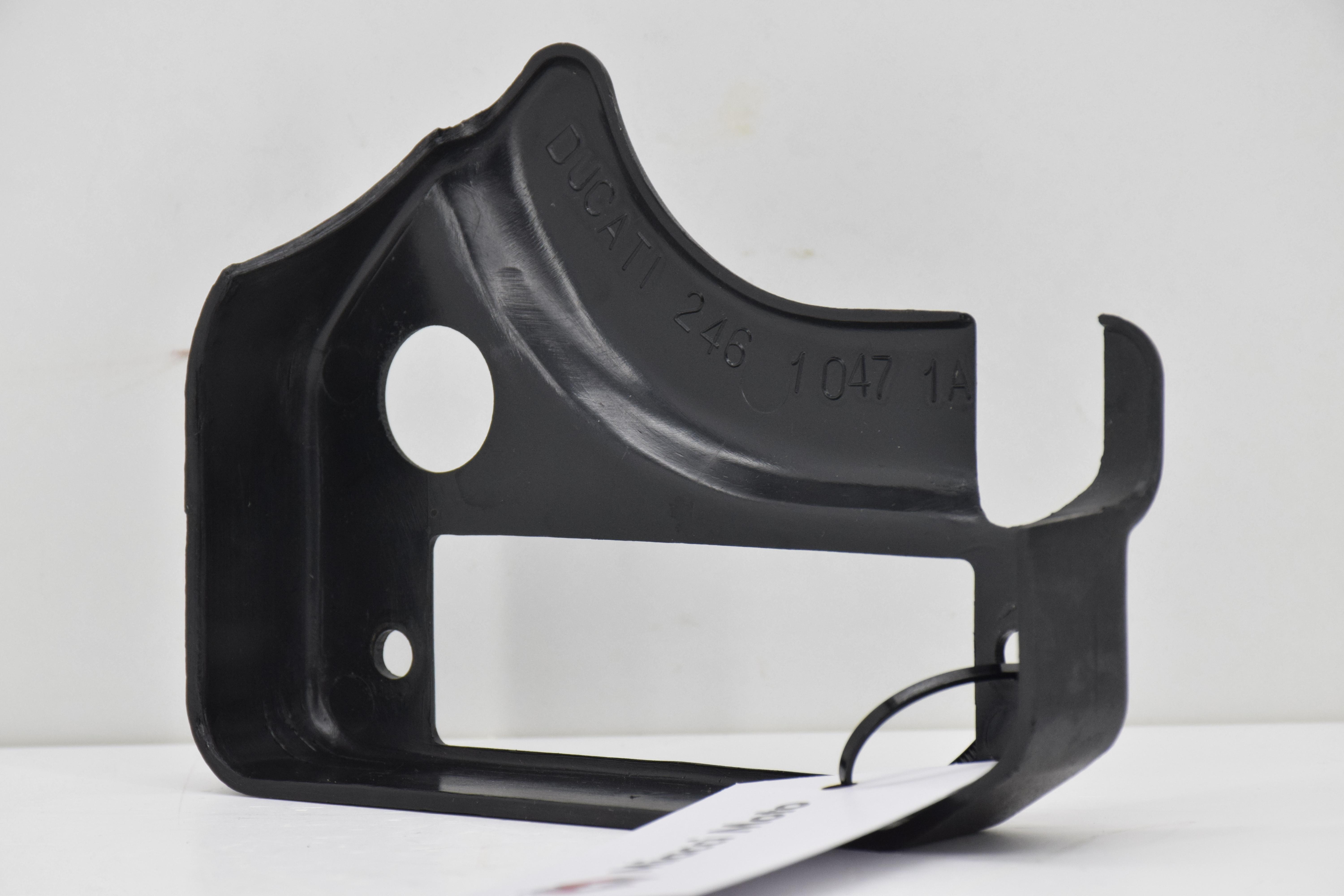 ducati carterino sinistro strumentazione ducati ss 900 750 600 24610471a - foto 2