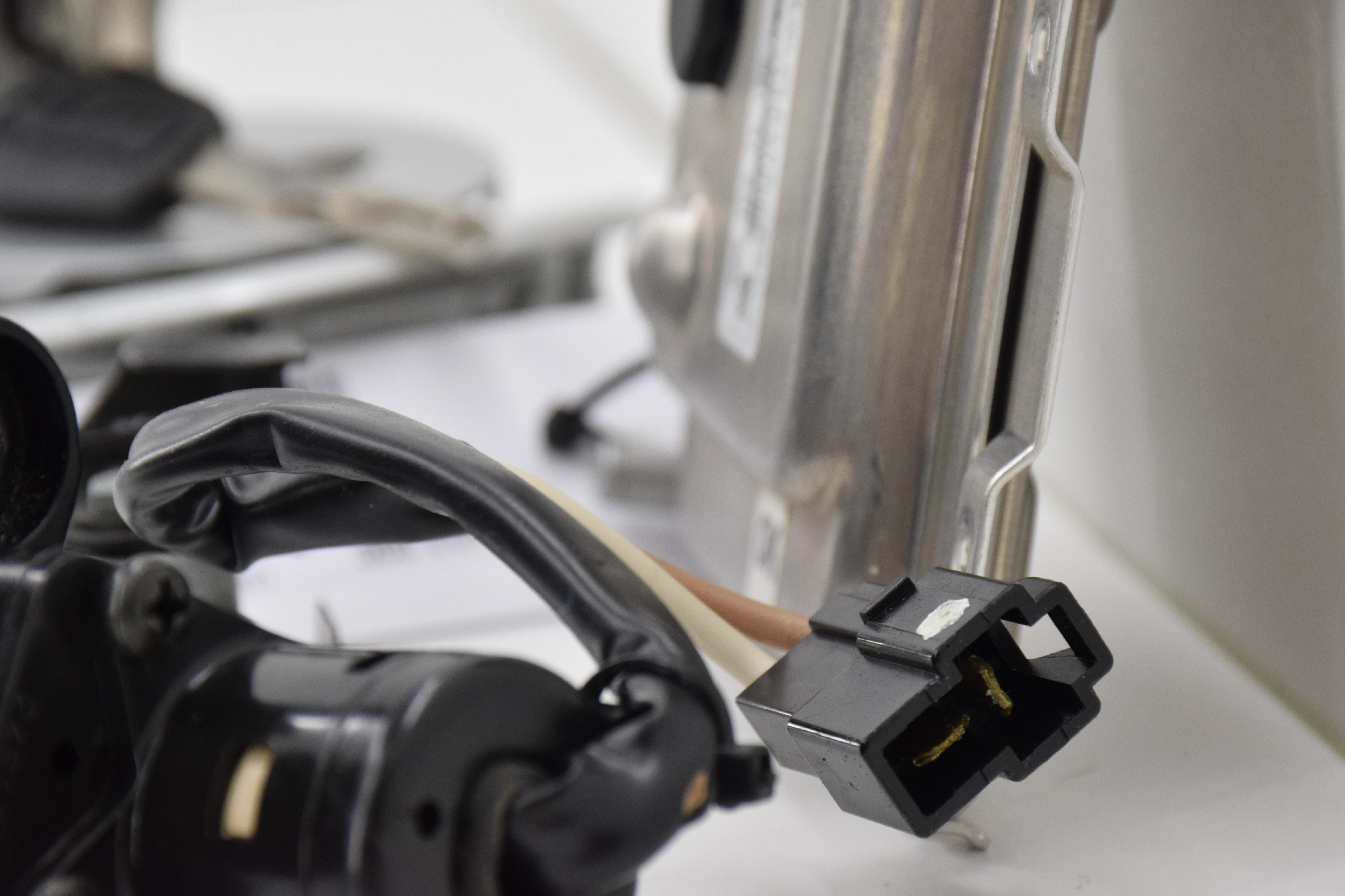 ktm kit serrature completo originale ktm duke 125 200 250 90111066044 - foto 4