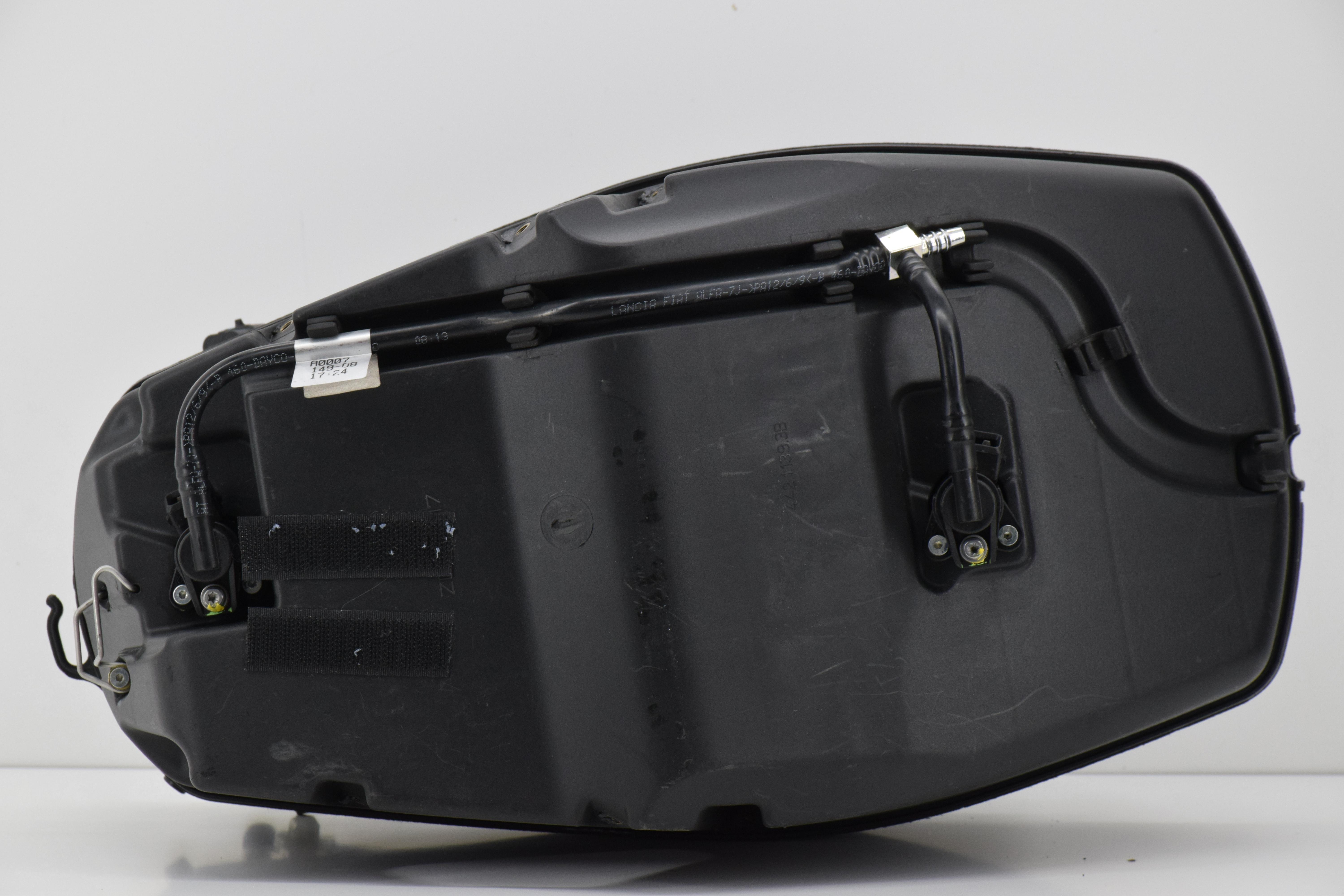 ducati corpo farfallato con airbox originale ducati 848 28240803a - foto 4