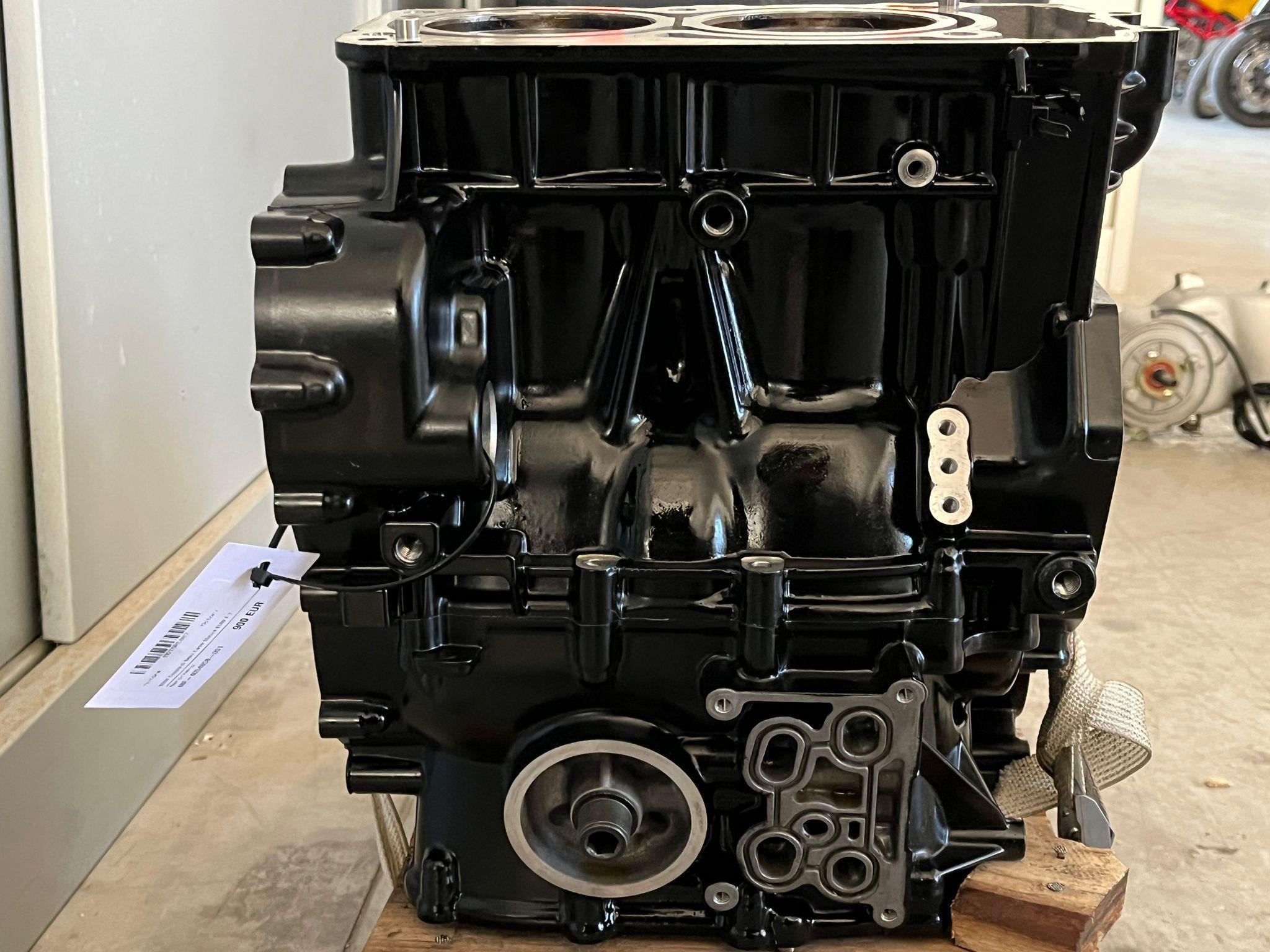 bmw coppia di semi carter motore bmw f 700 gs 11118540741 - foto 3