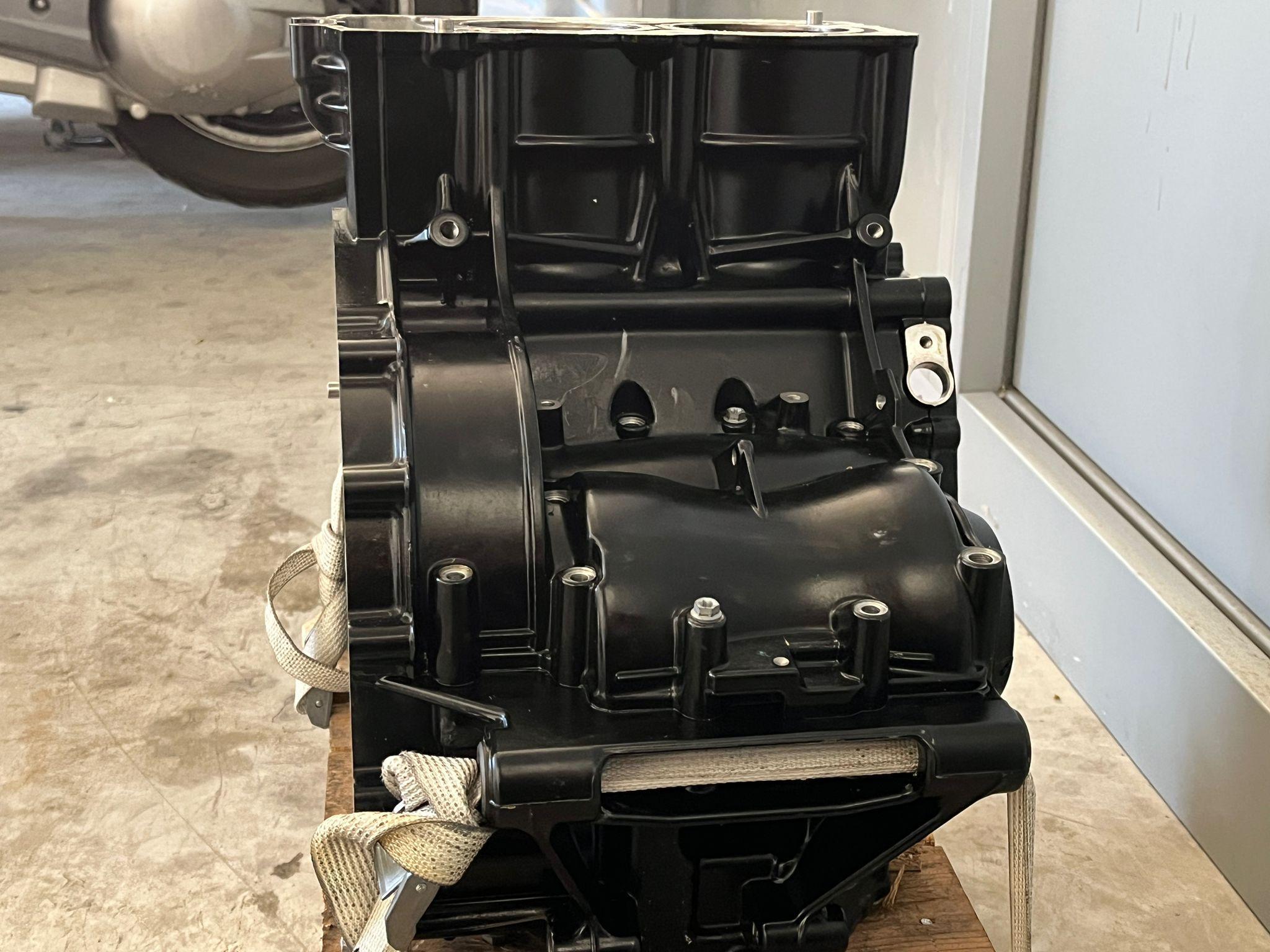 bmw coppia di semi carter motore bmw f 700 gs 11118540741 - foto 4