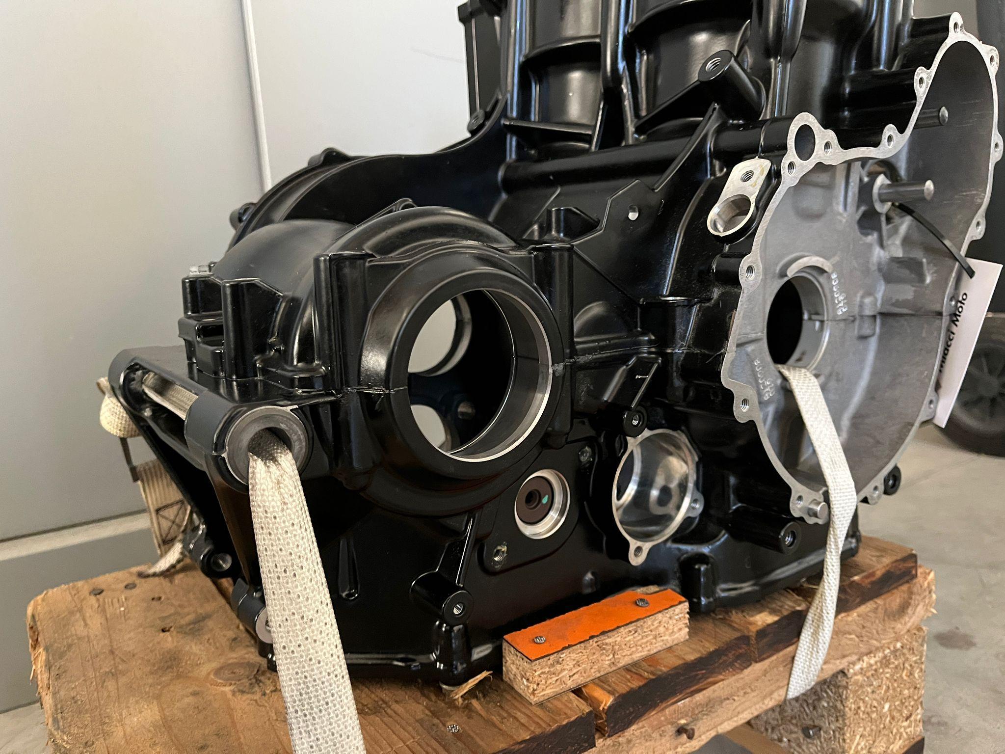 bmw coppia di semi carter motore bmw f 700 gs 11118540741 - foto 6