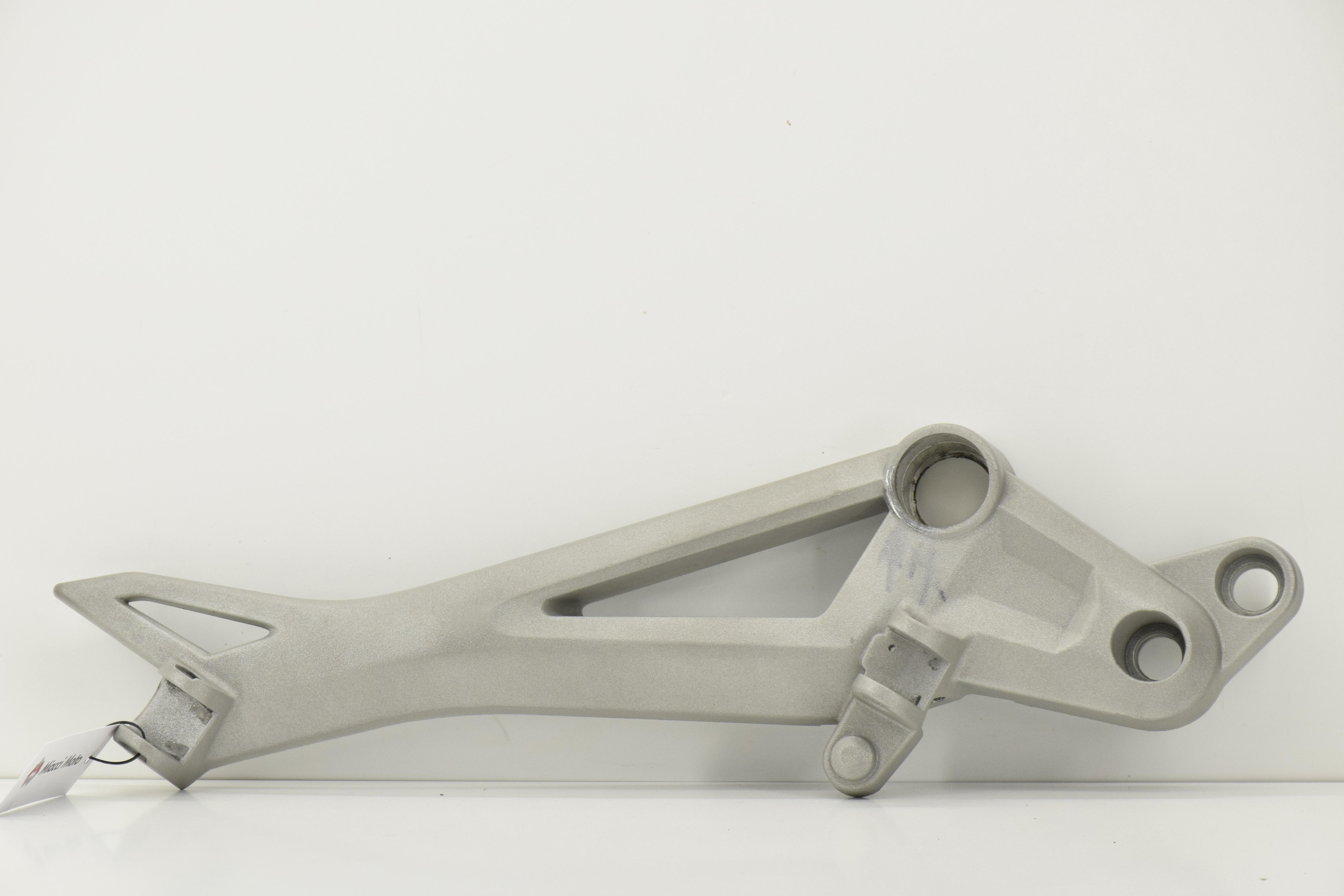 ducati supporto pedana ducati monster 696 796 1100 82431441a - foto 1
