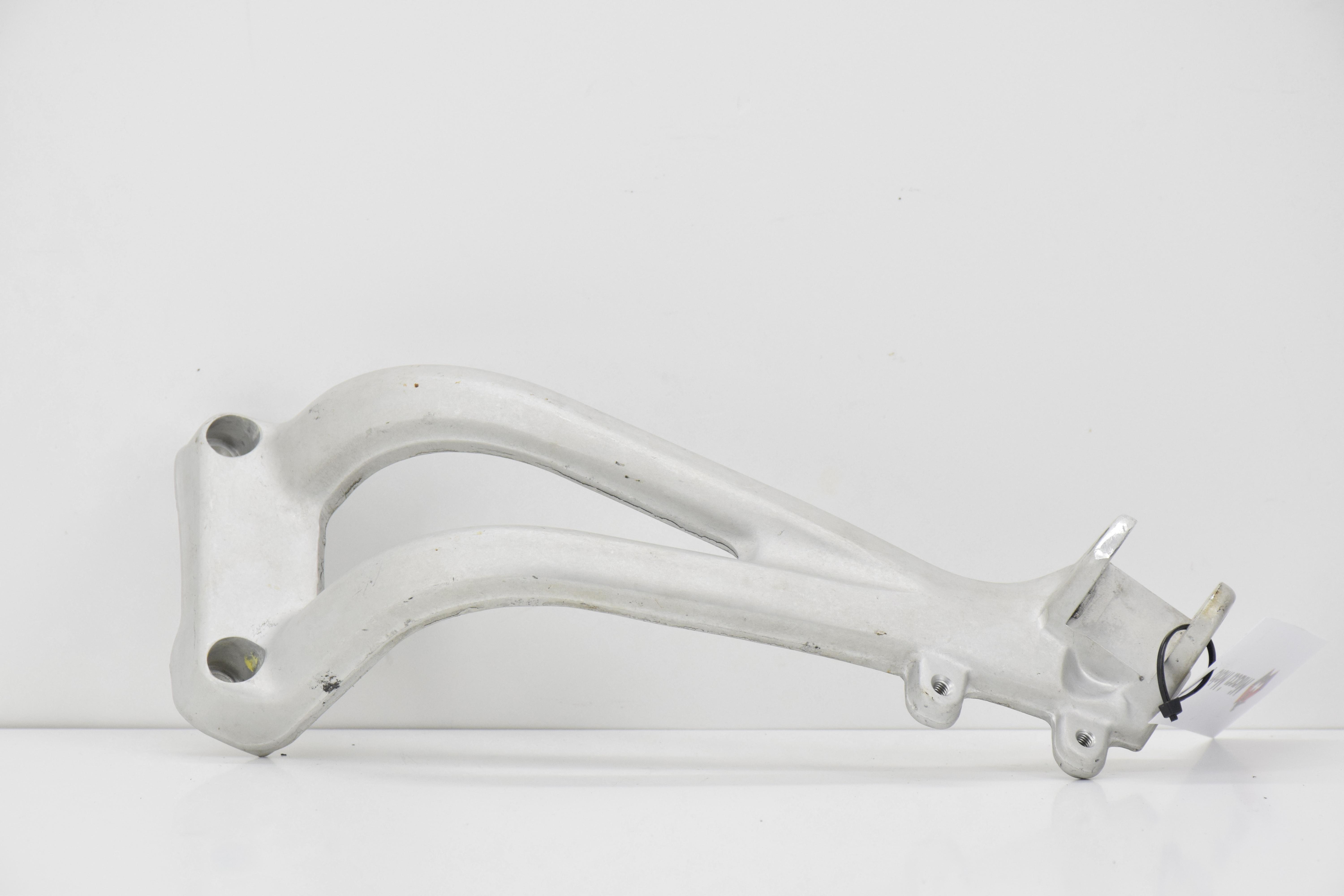 ducati staffa pedana posteriore originale ducati monster s2rs 82410691a - foto 1
