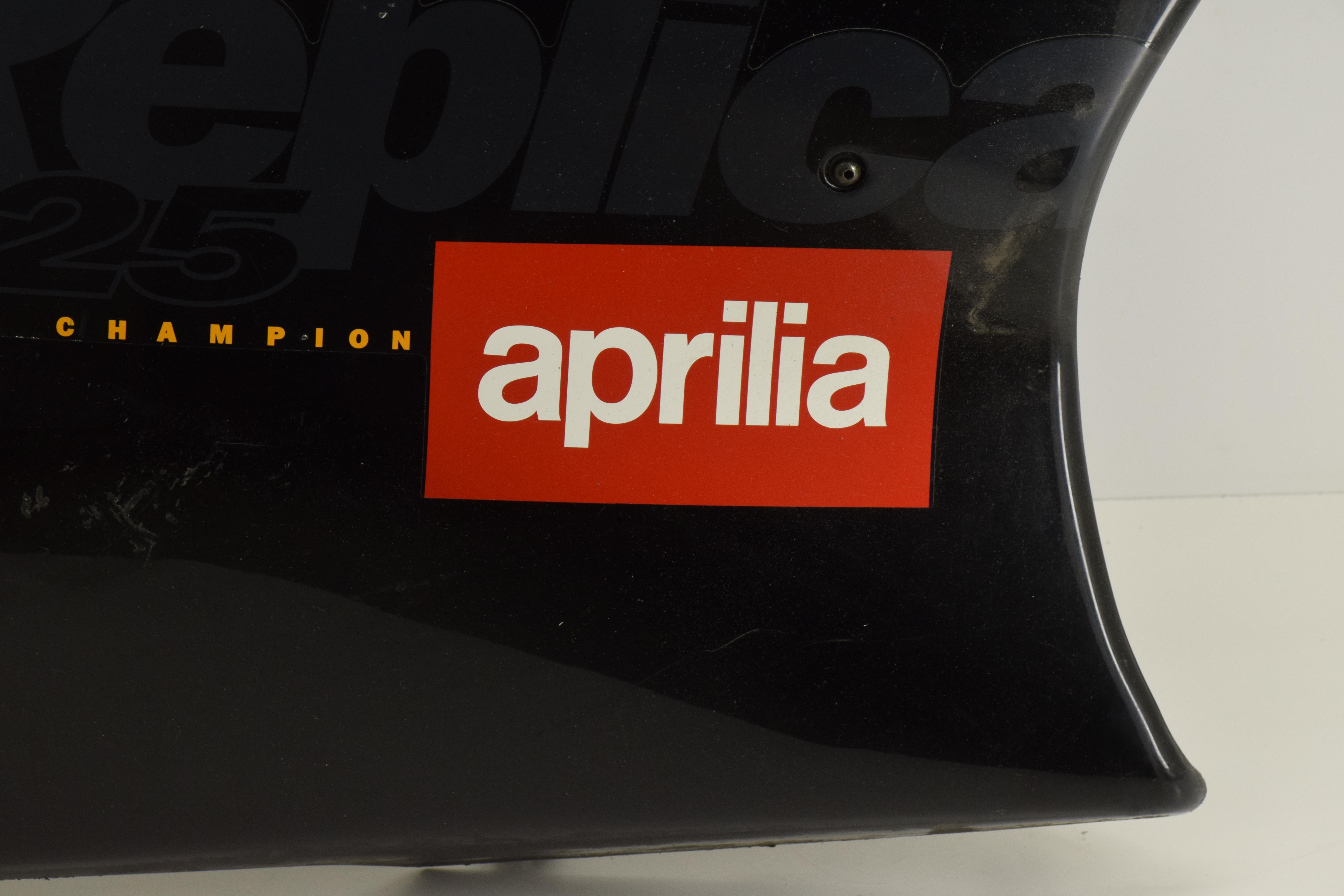 aprilia carena destra originale nera aprilia rs 125 replica  94 97 - foto 4