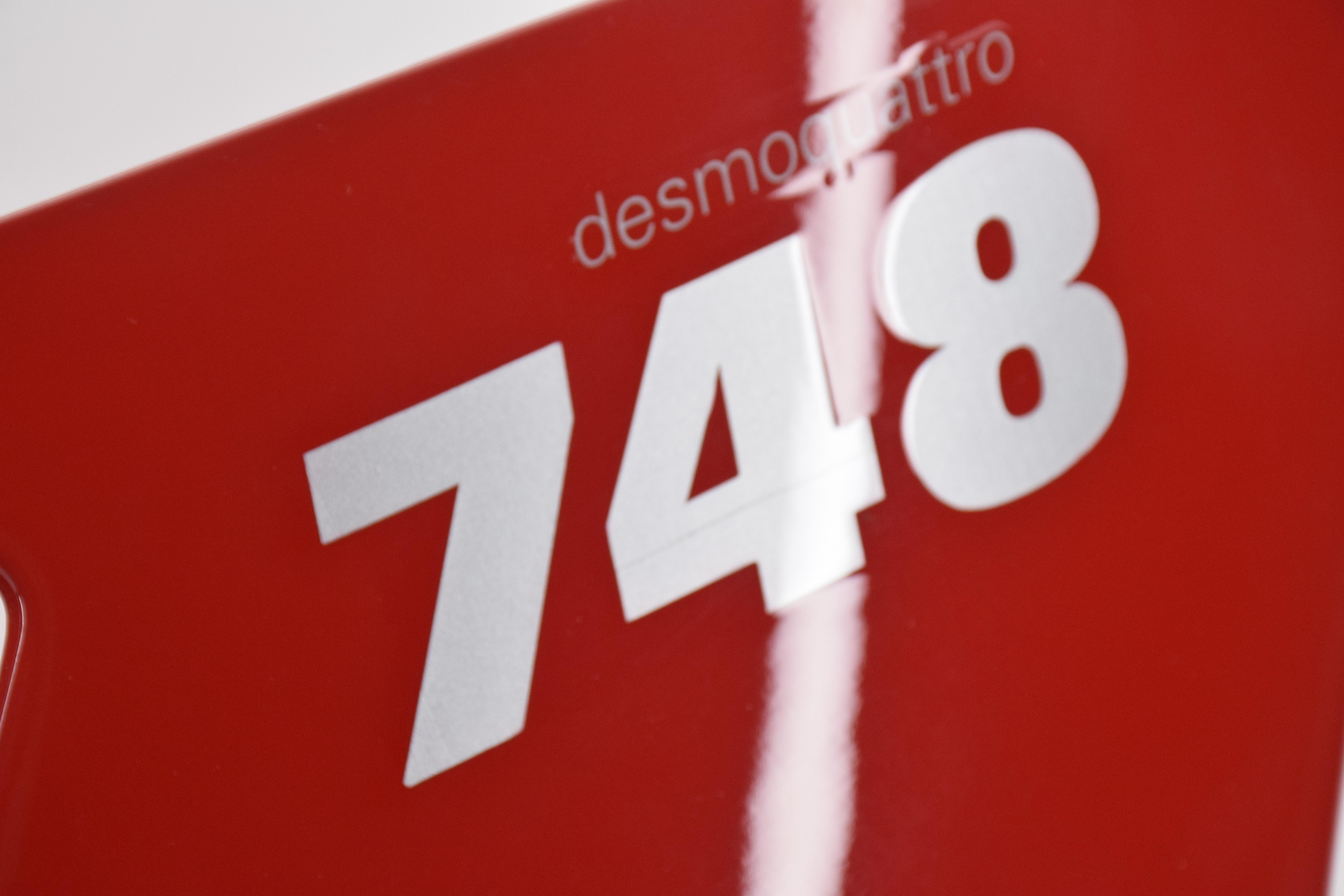 ducati carena superiore destra rossa ducati 748 desmoquattro - foto 6