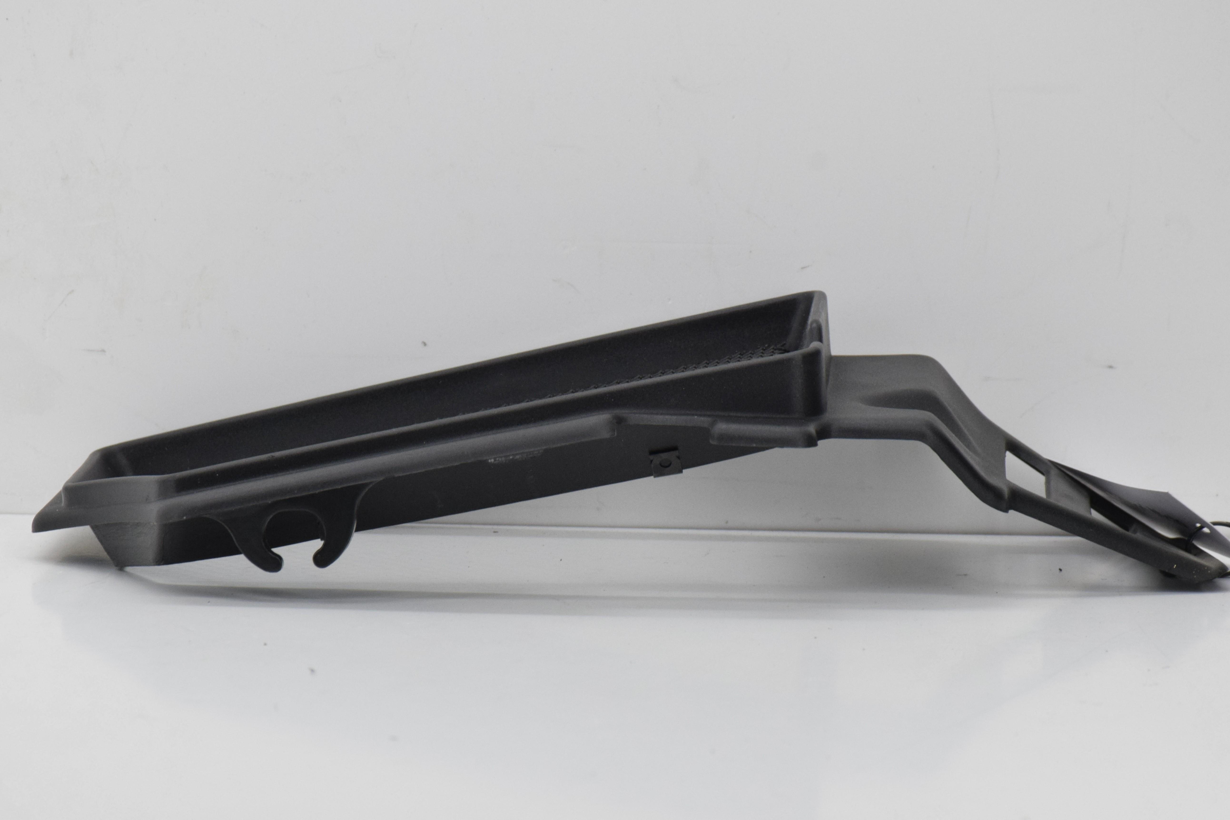 cagiva griglia convogliatore aria destra originale cagiva w16 600 94 98  800078272 - foto 3