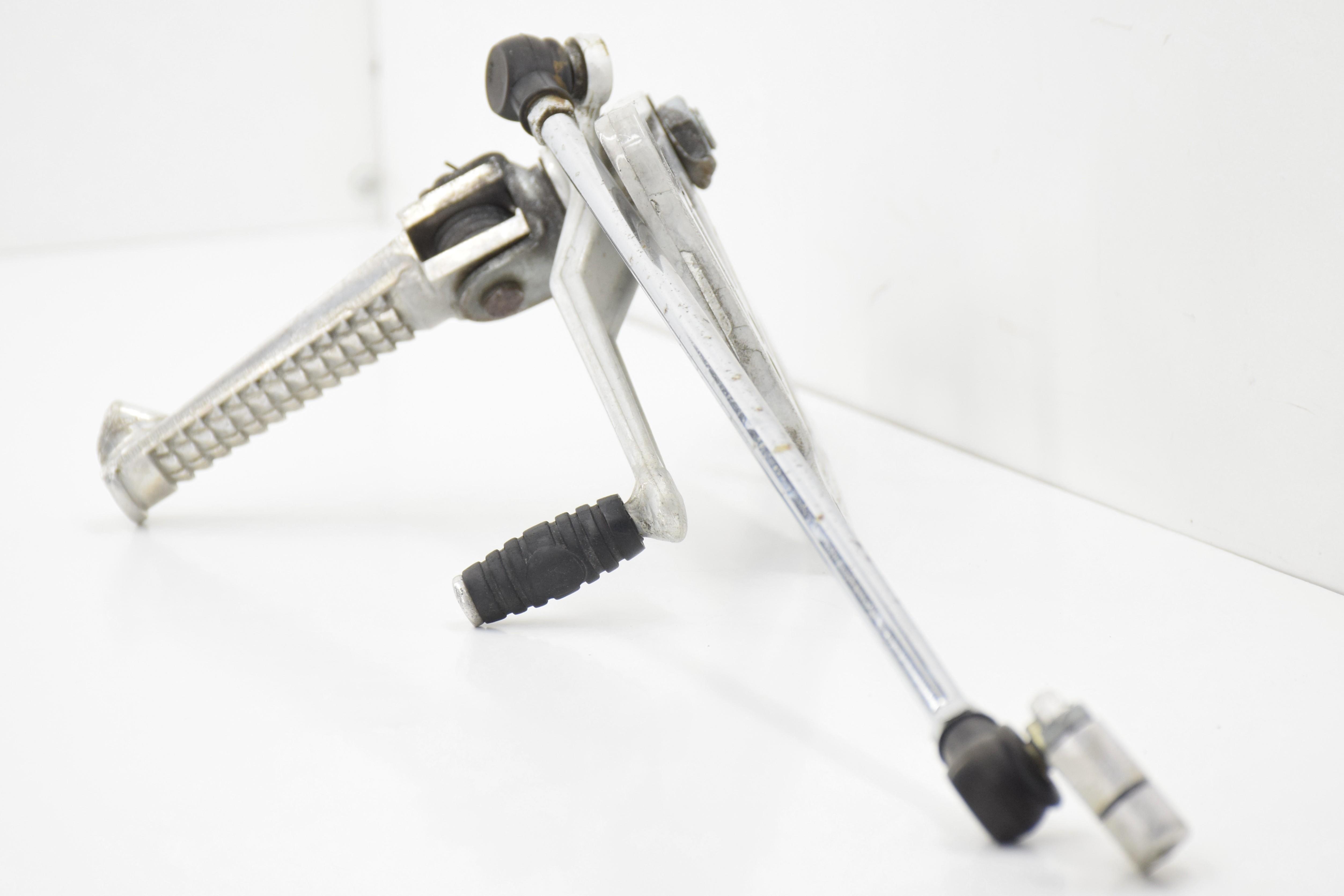  supporto pedana sinistra originale suzuki gsx-r 750 90 - foto 4