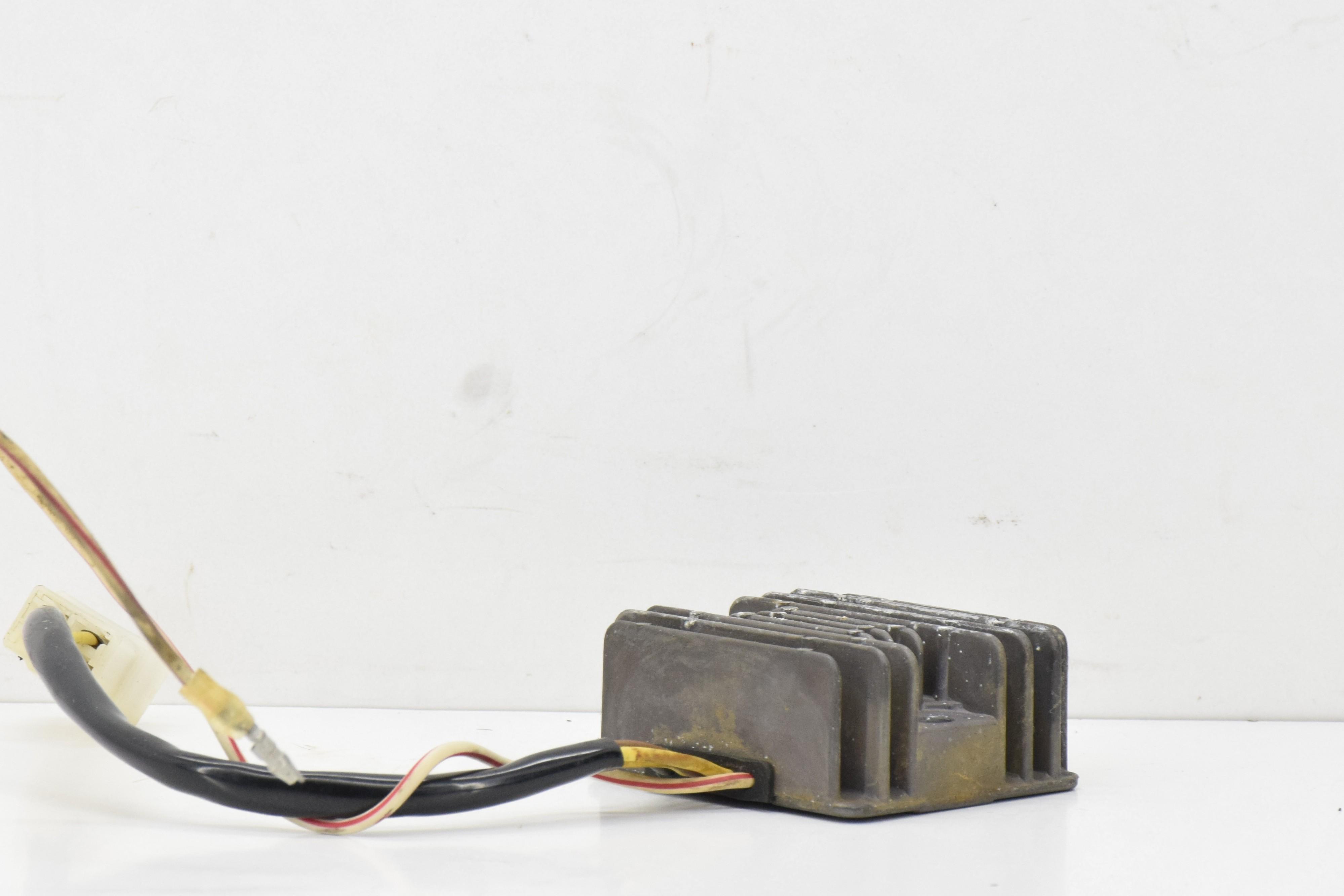 kawasaki regolatore di tensione originale kawasaki gpz 550 81 - foto 1